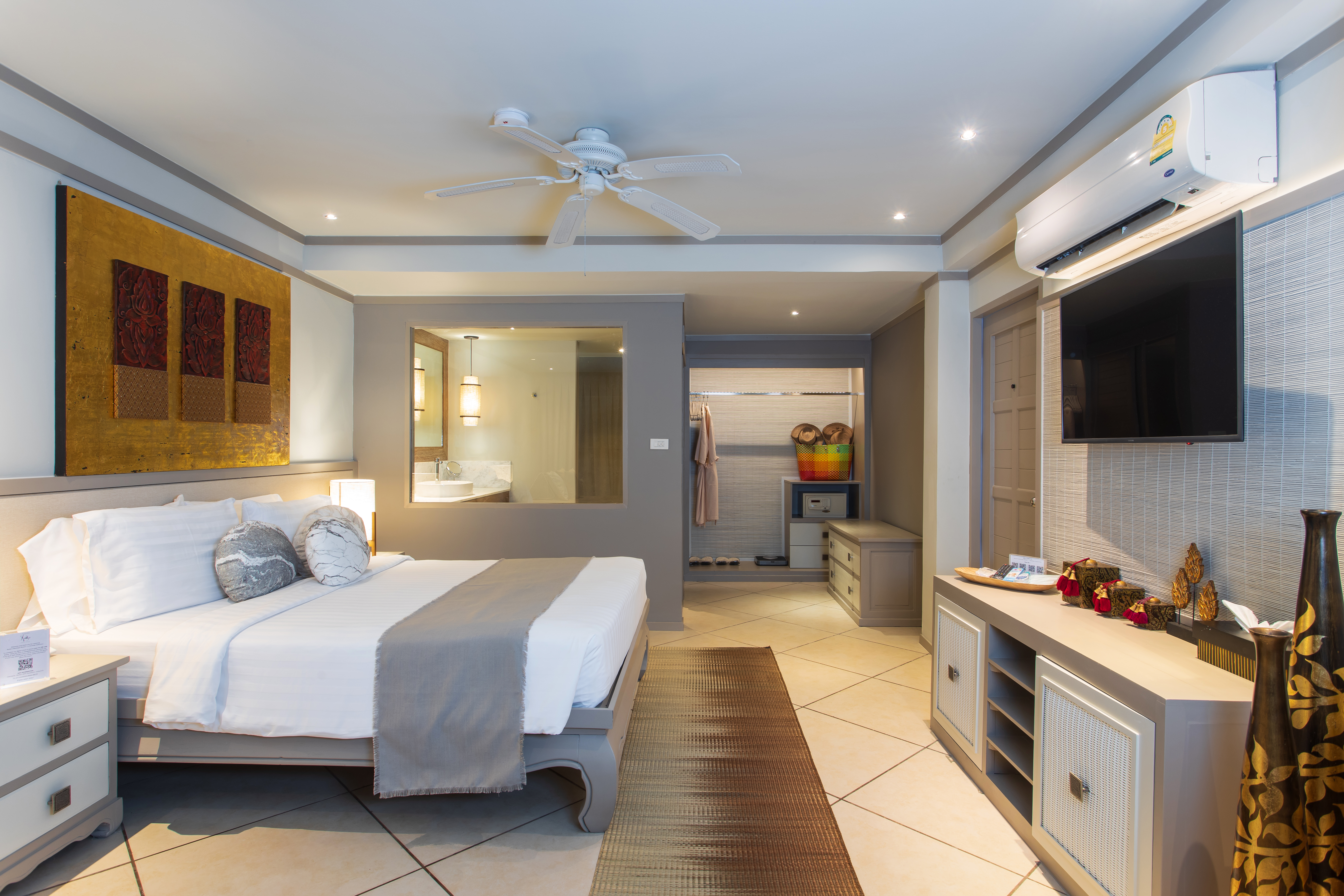 Deluxe Garden View 02