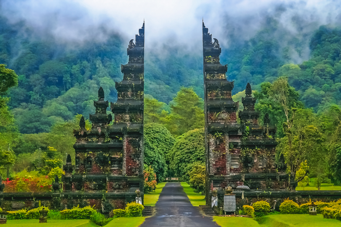 shutterstock_599071352 Gates to one of the Hindu temples in Bali in Indonesia.jpg