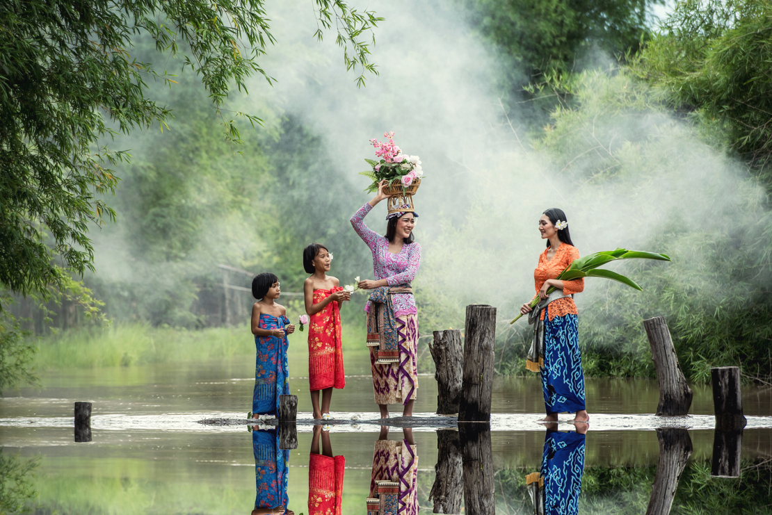 shutterstock_745424440 Beautiful Balinese women in traditional costumes, Culture of Bali island and Indonesia.jpg
