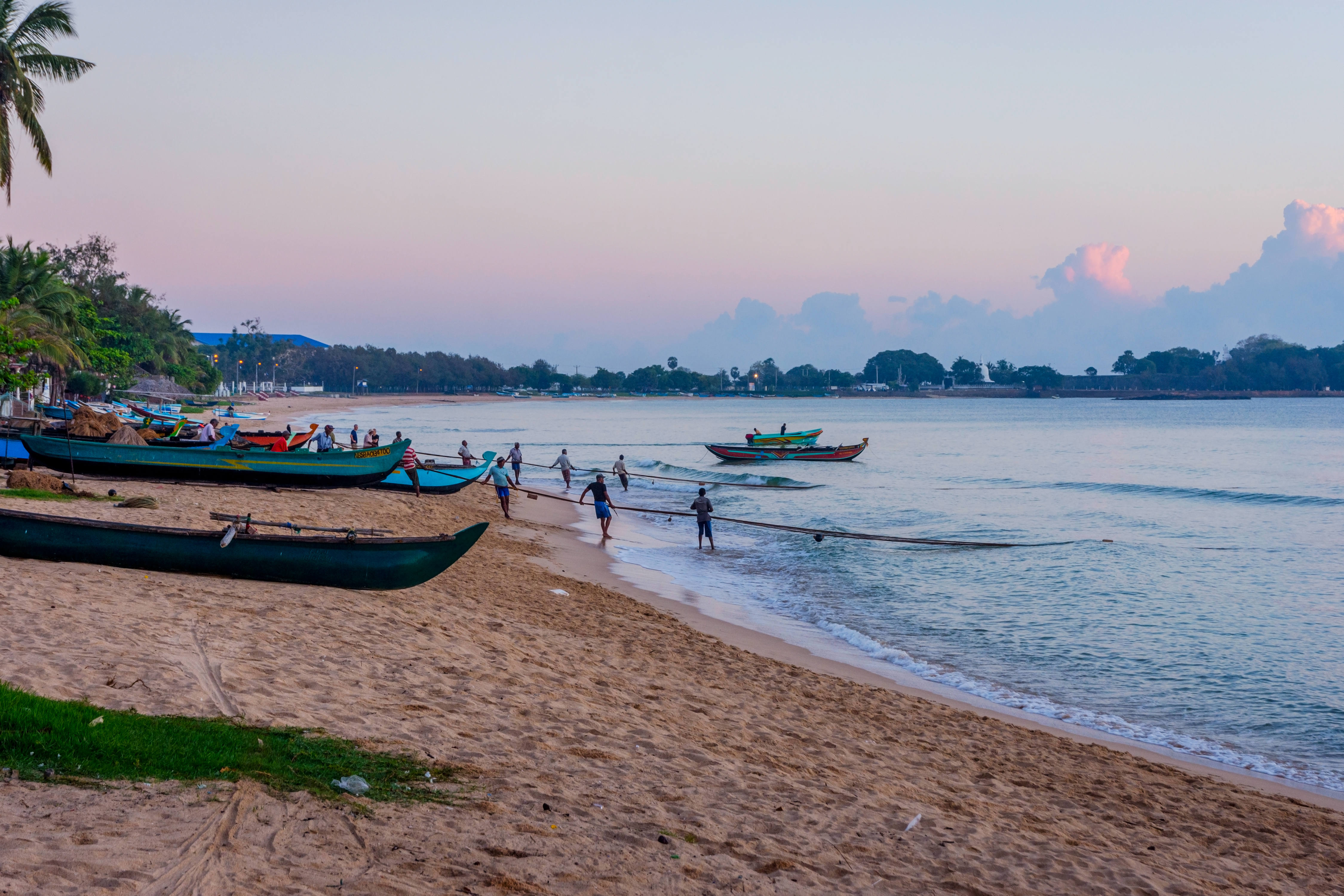 shutterstock_795720859 Trincomalee beach.jpg