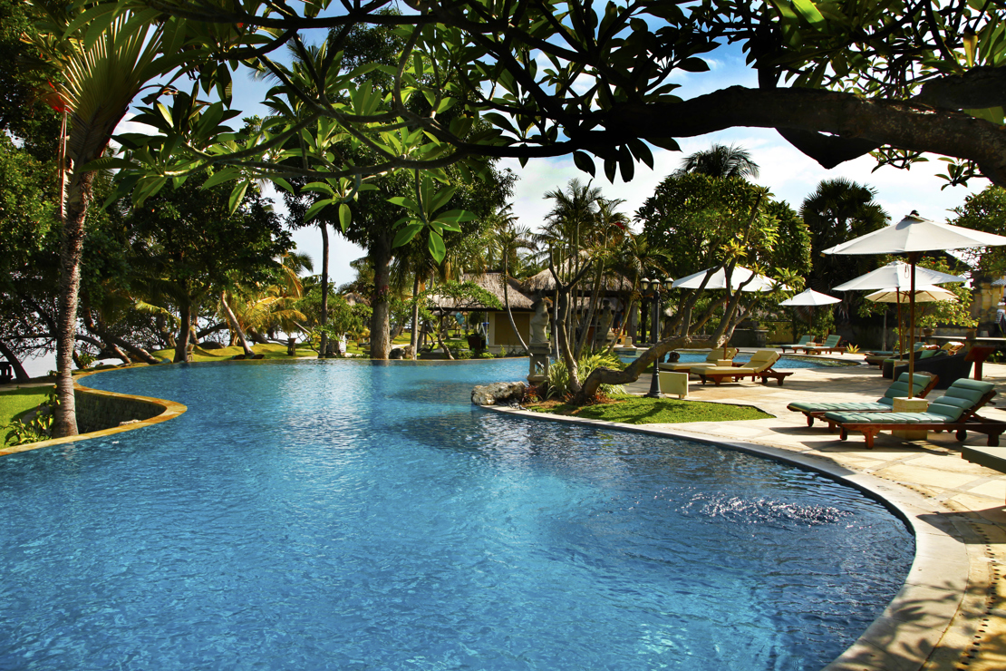 Public Pool 1.jpg