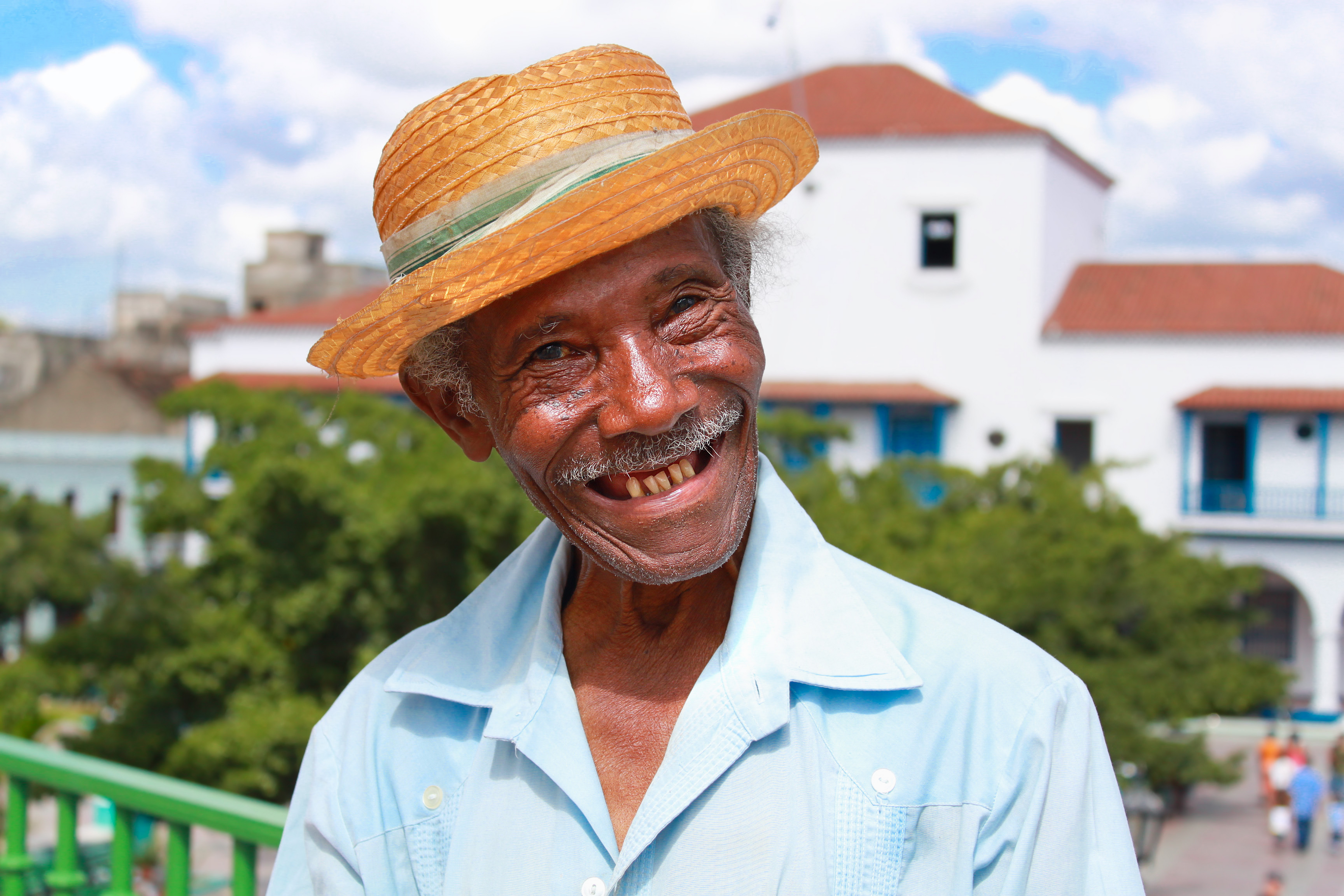 Smilende cubaner i Santiago de Cuba