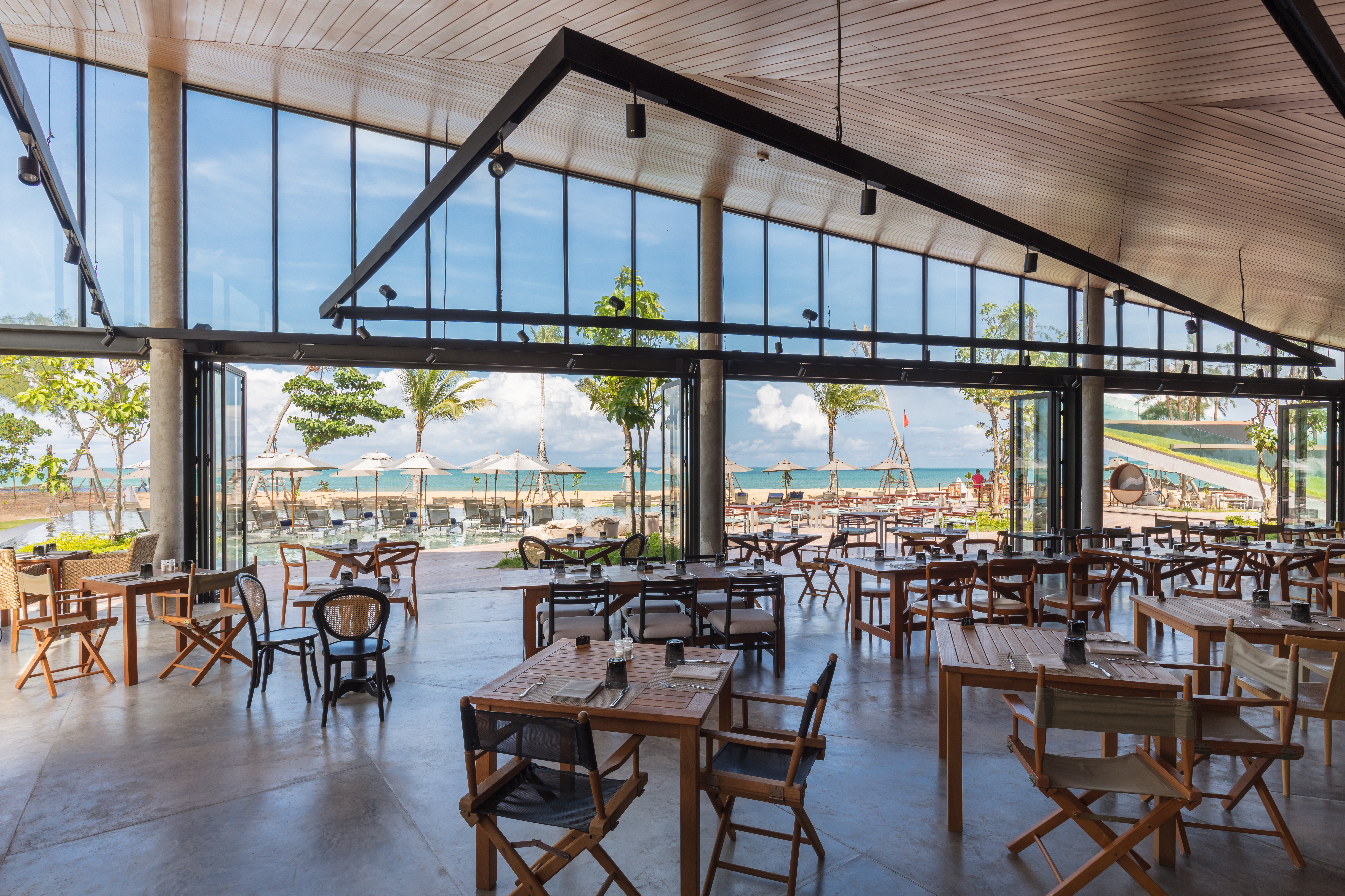 Kokulo Beach Club 4.jpg