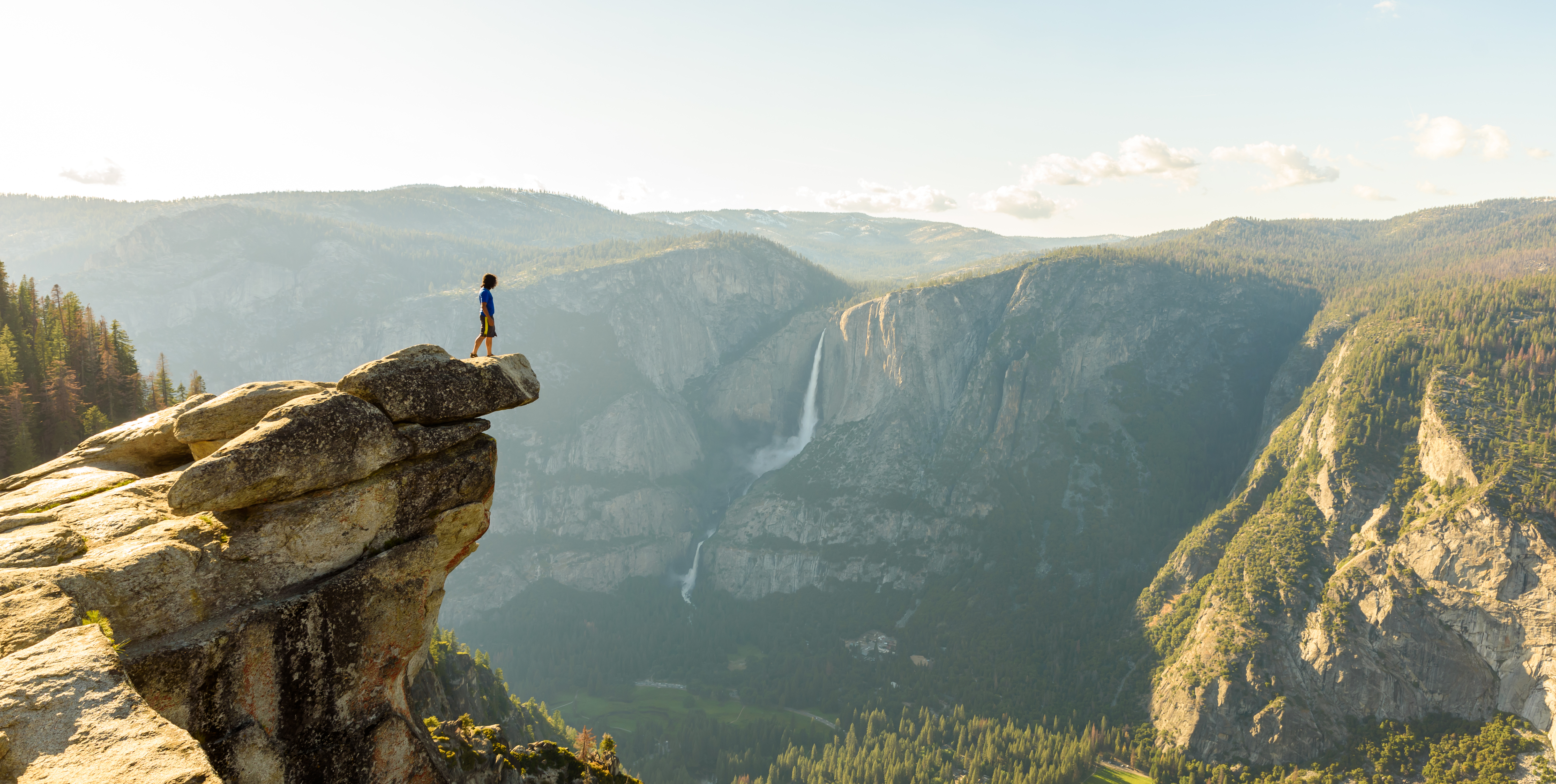 Udsigtspunkt over Yosemite Valley - Yosemite NP - shutterstock_754753498.jpg
