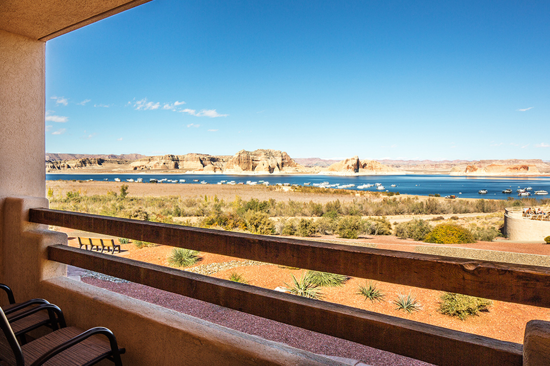 lake-powell-resort_view_1_1000x667.jpg