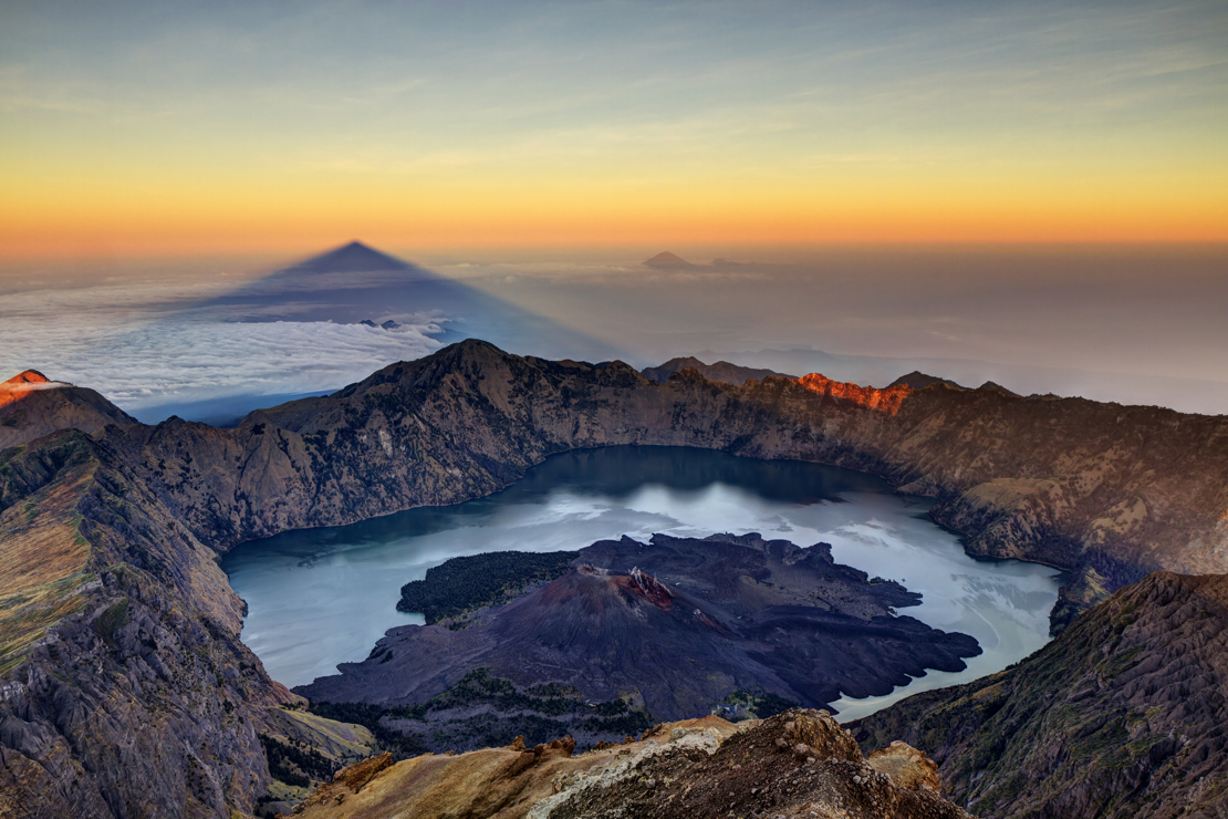 Mount Rinjani Sunrise.jpg