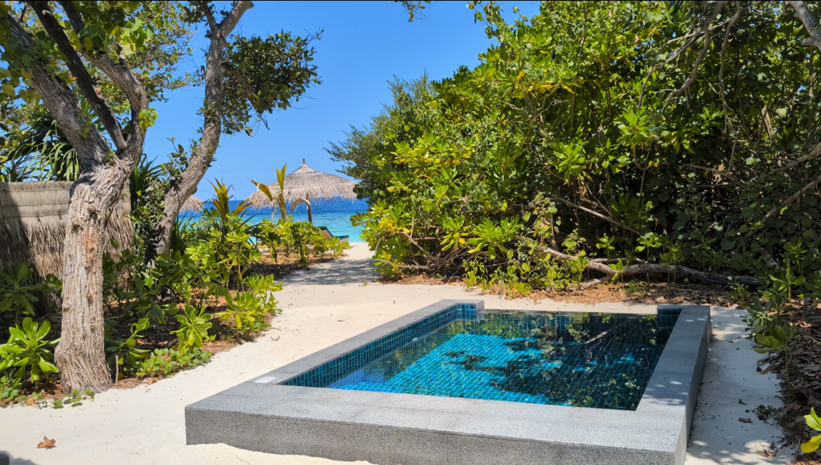 Sunset Beach Villa With Pool 1