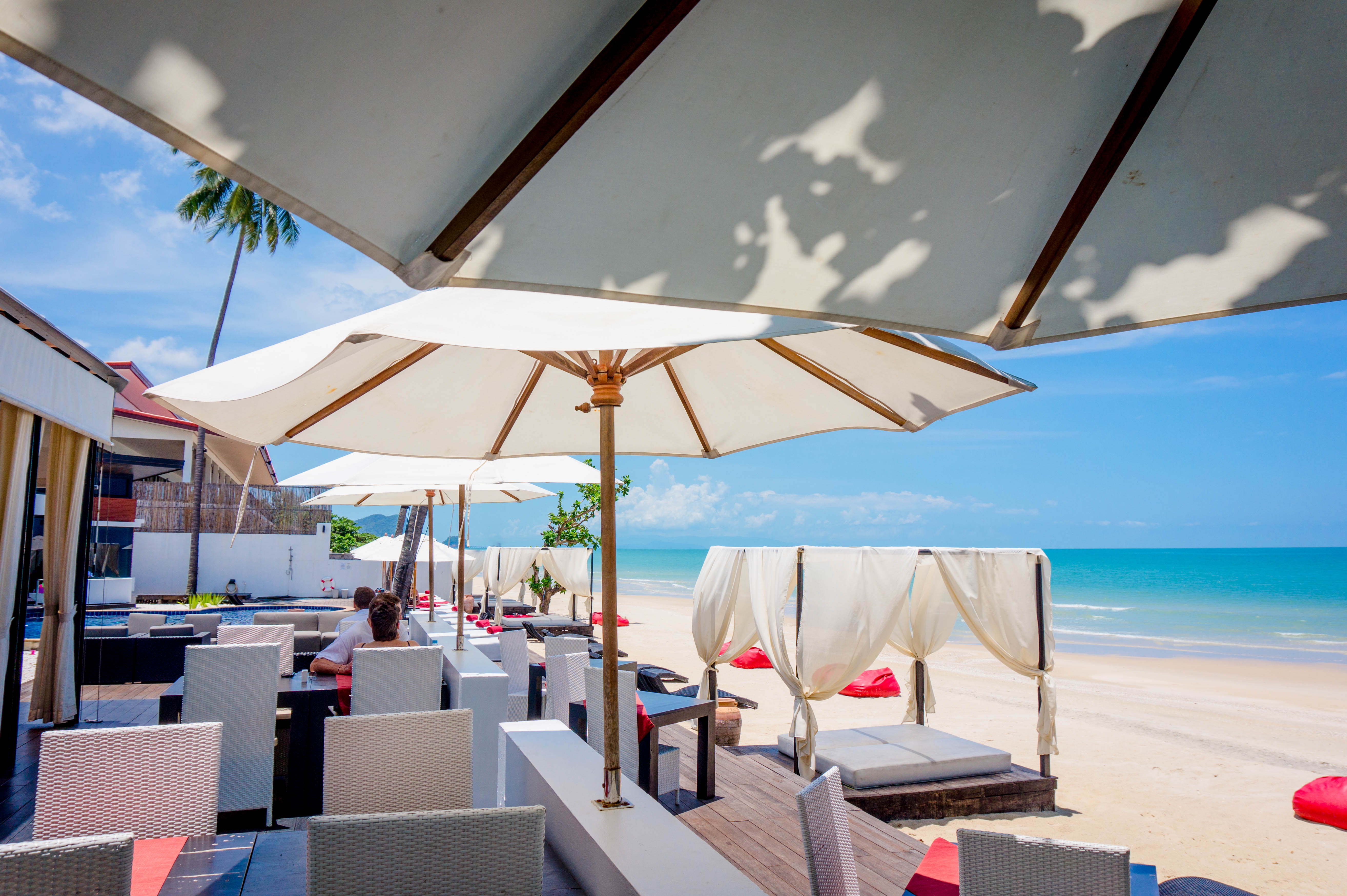 Aalto Beach front Dining.jpg