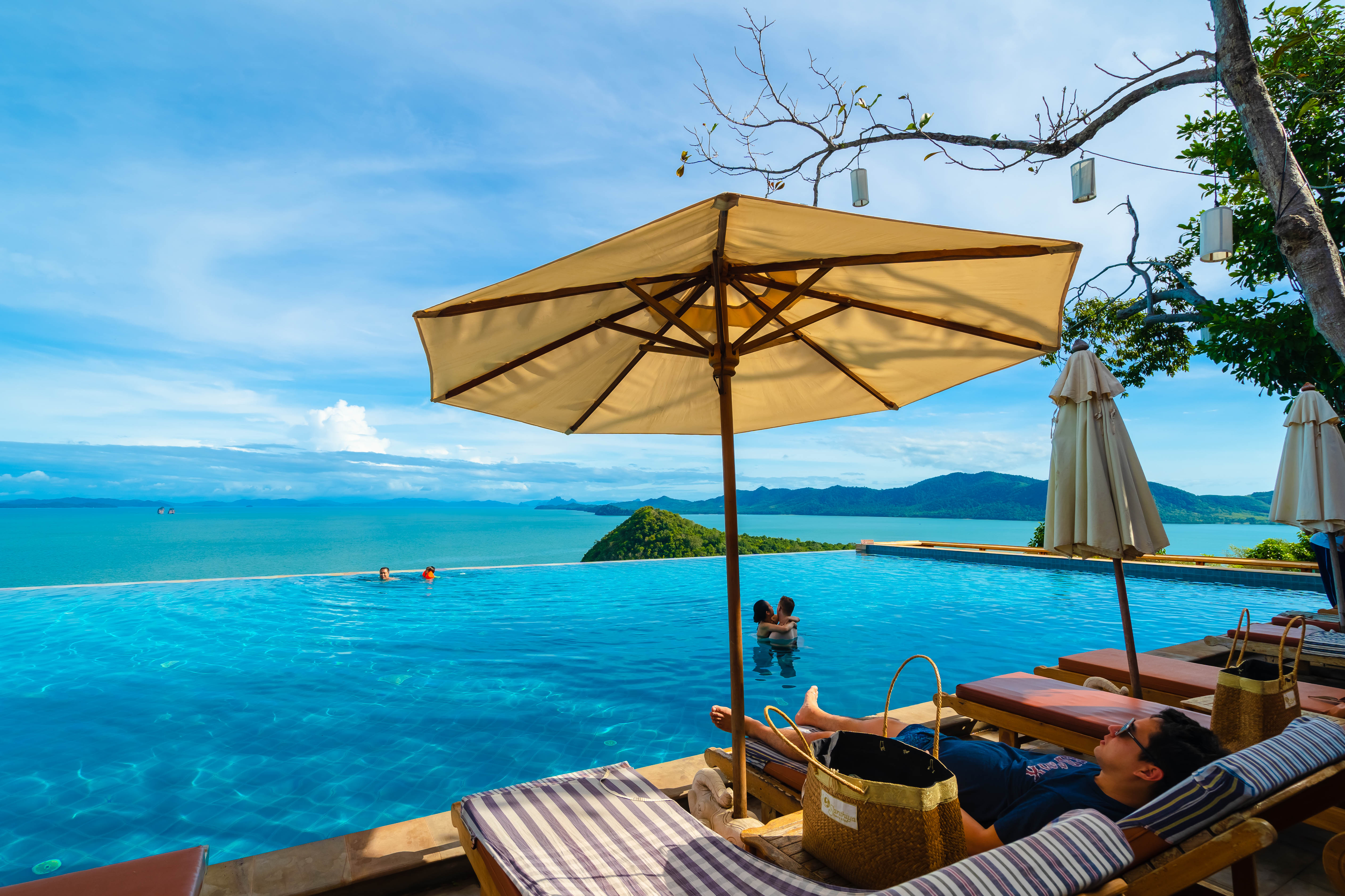 Infity Pool - 02.jpg