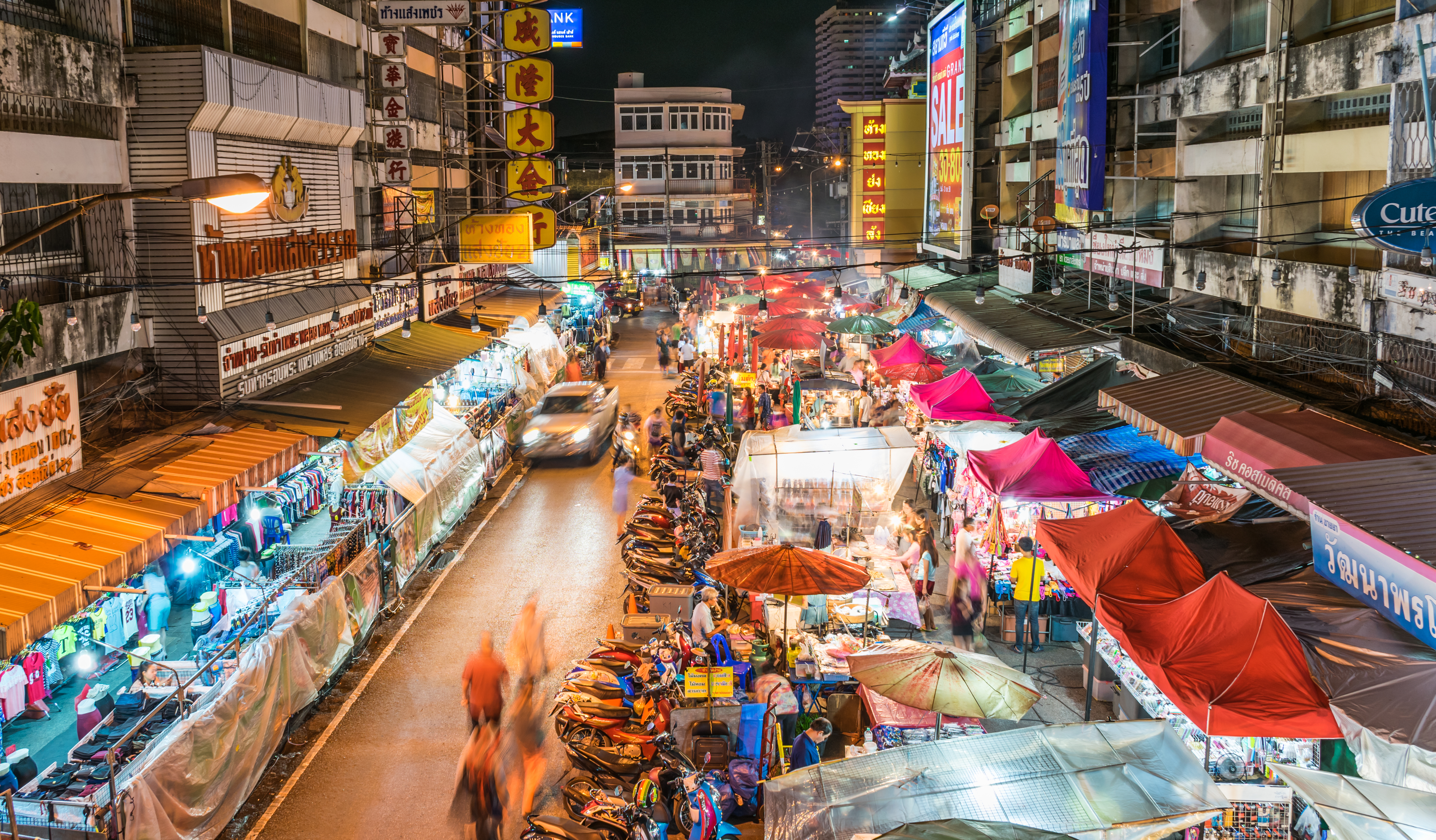 Chiang Mai Ton Lum Yai market.jpg