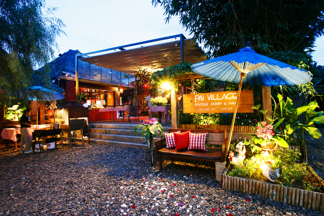 Pai Village-Restaurant3.jpg