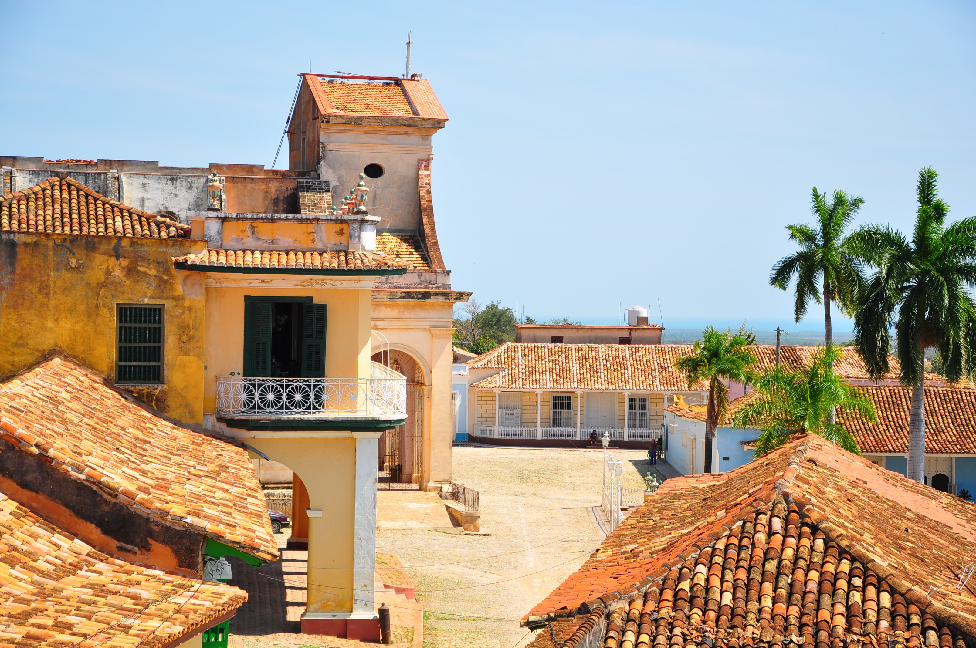 I Trinidad ser vi den smukke Plaza Mayor