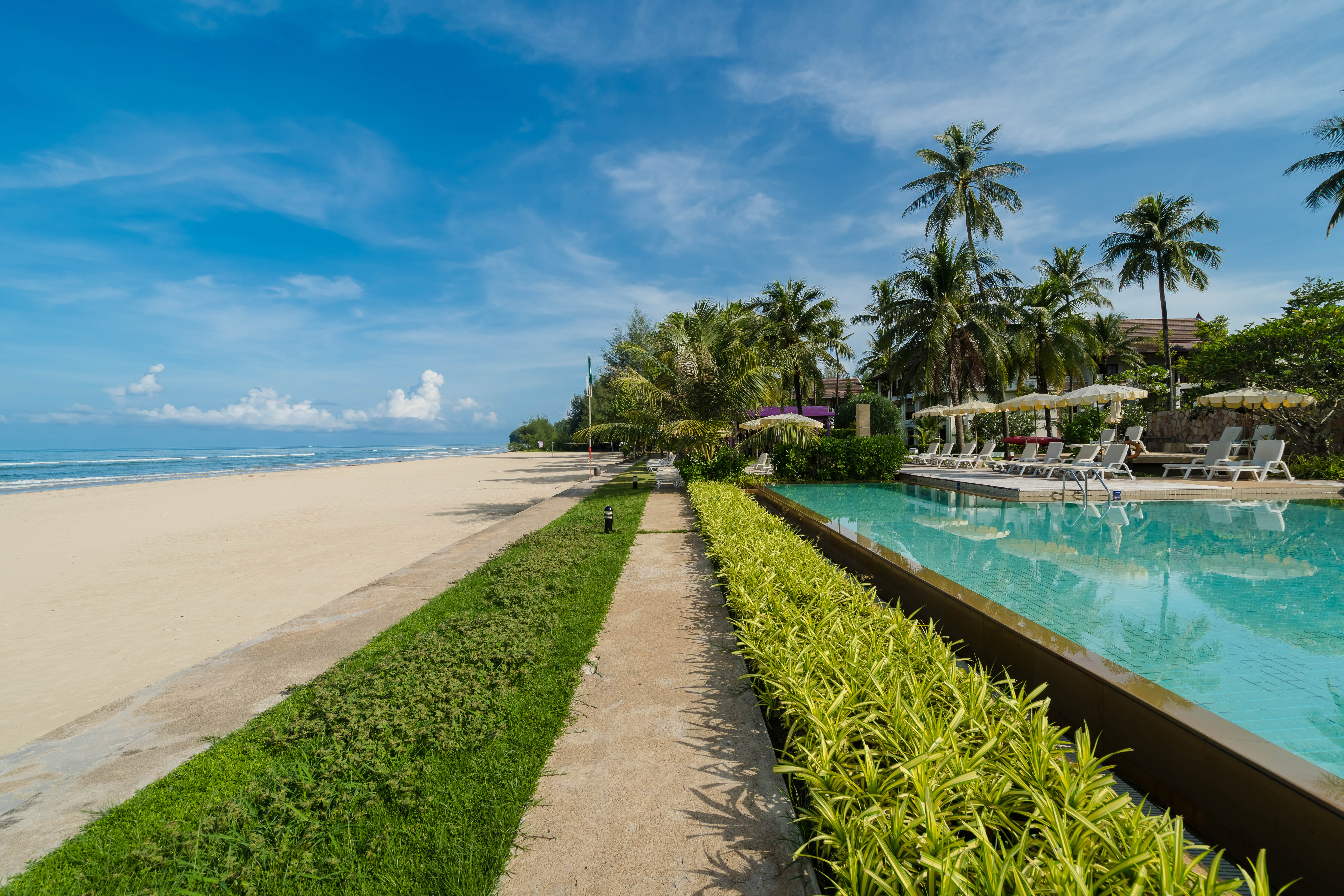 Swimming Pool - 04.jpg (1)