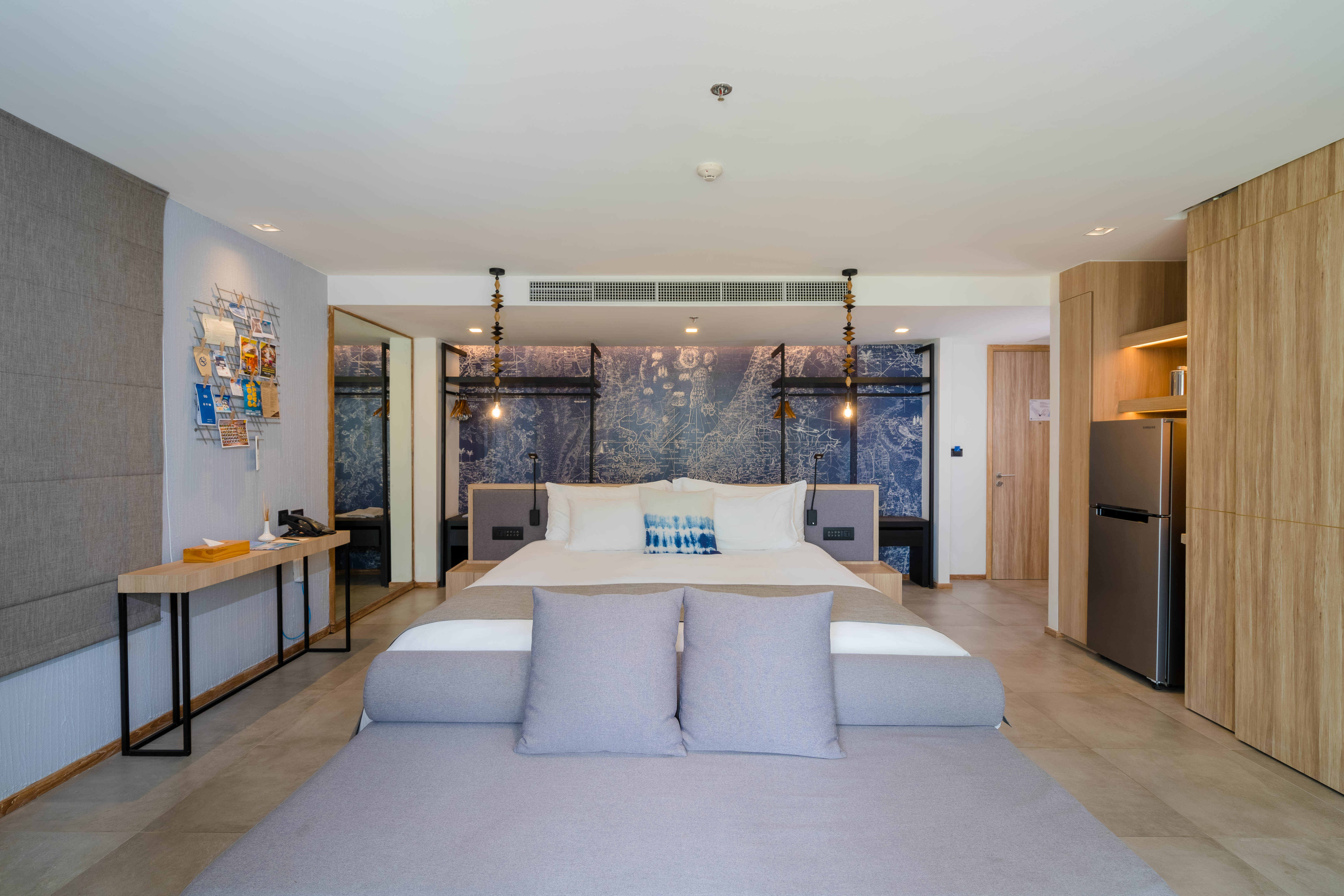 Deluxe Seaview - 03.jpg