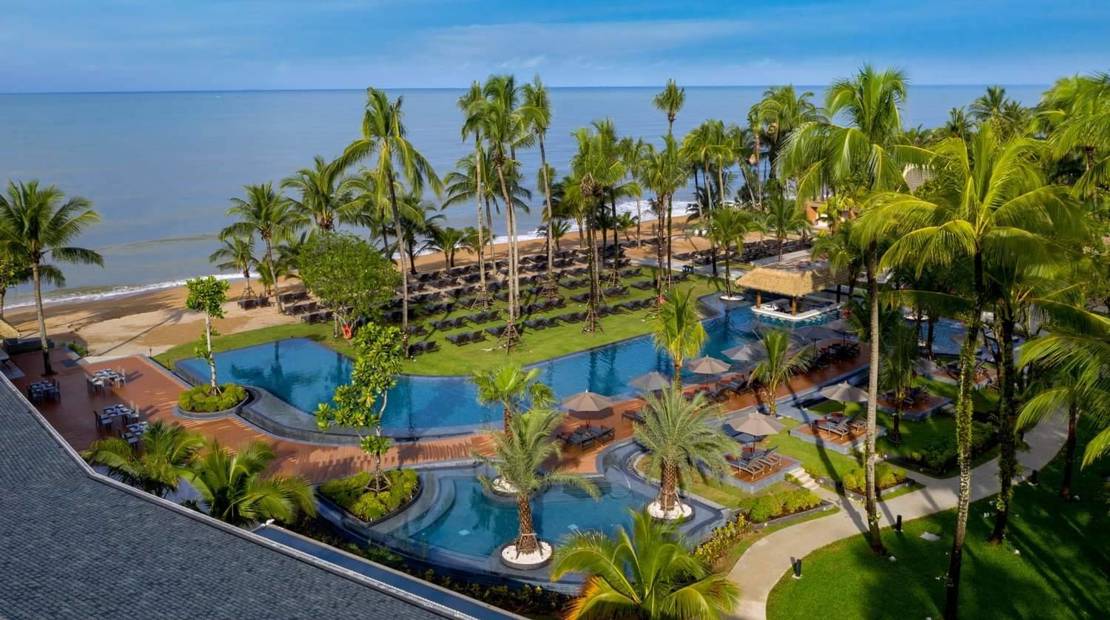 Main Swimming Pool Seaside Wing