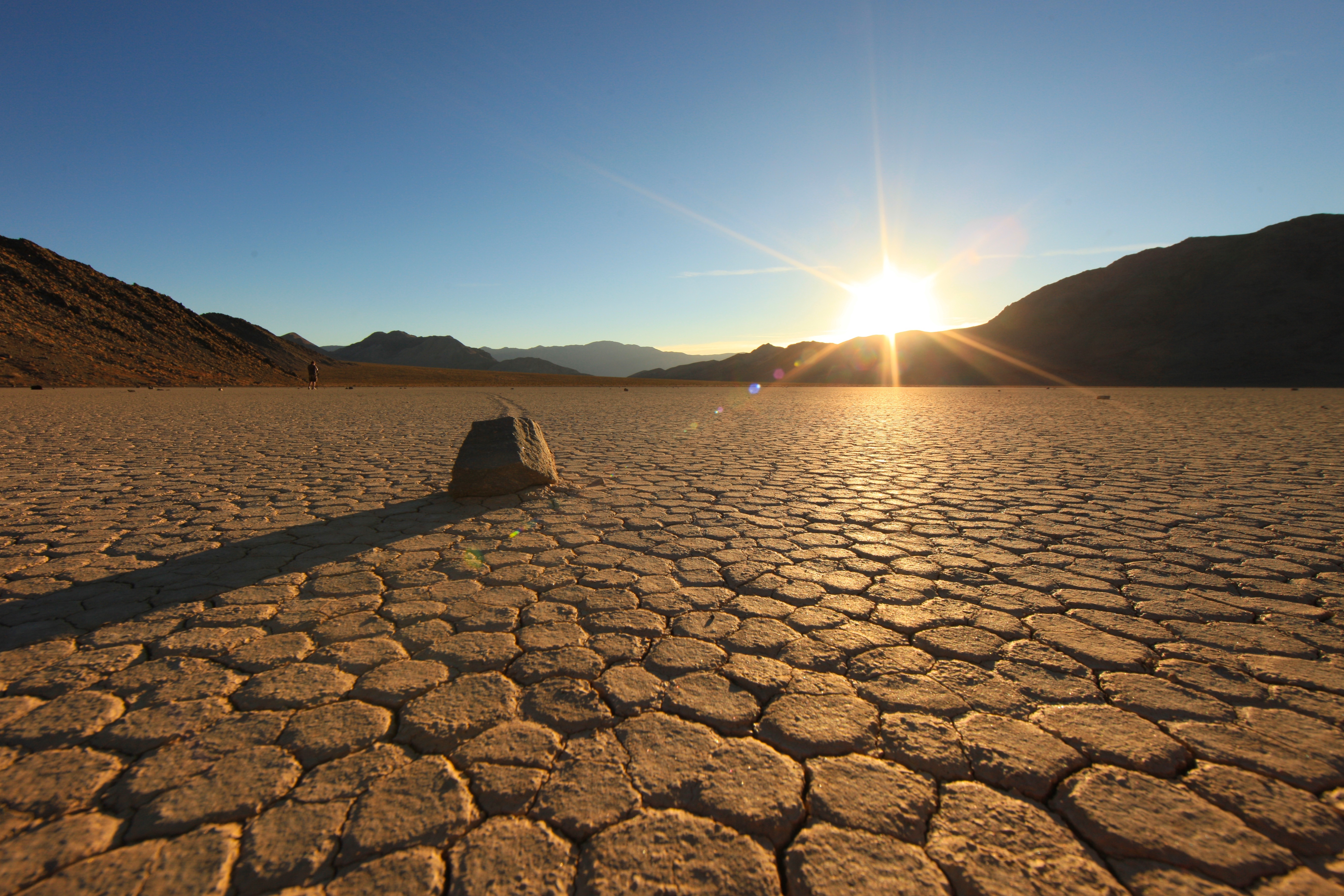 shutterstock_82049365 Sand Dune Formations in Death Valley National Park, California.jpg