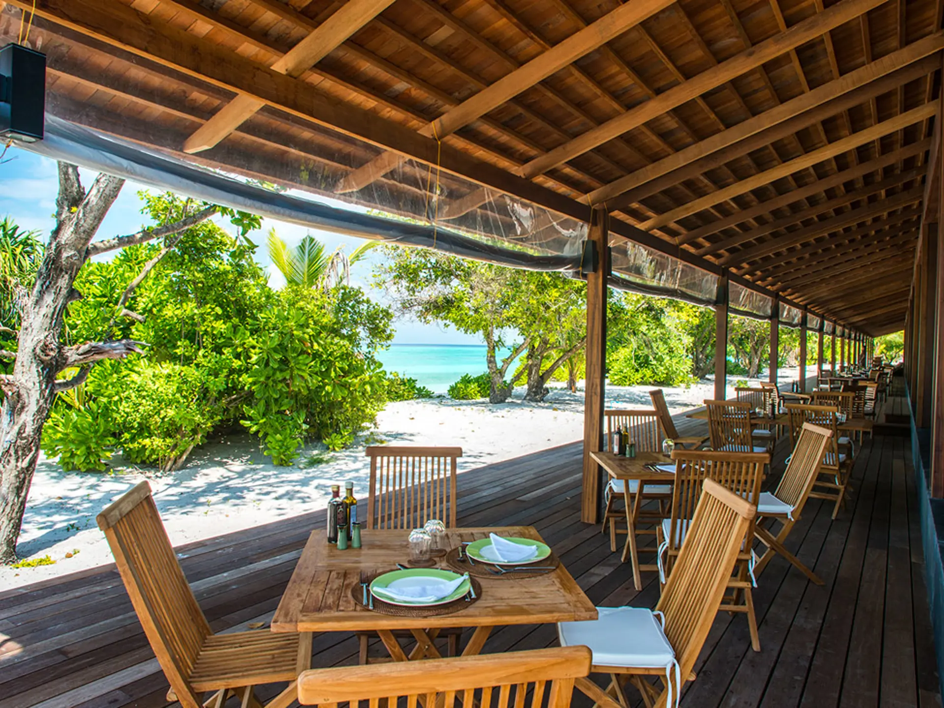 Maldives The Barefoot 1106