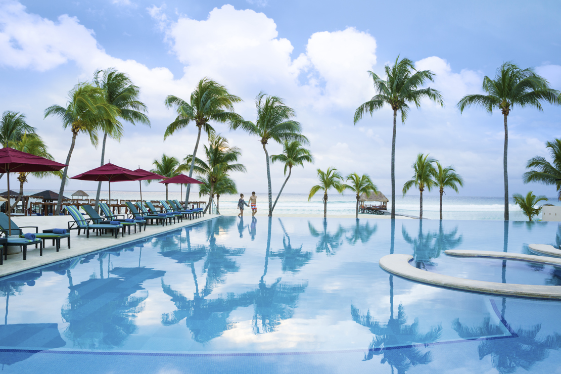 TFB Infinity Pool Couple Wide A