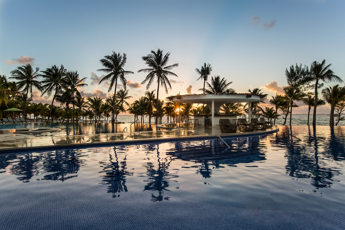 The Fives Infinity Pool2