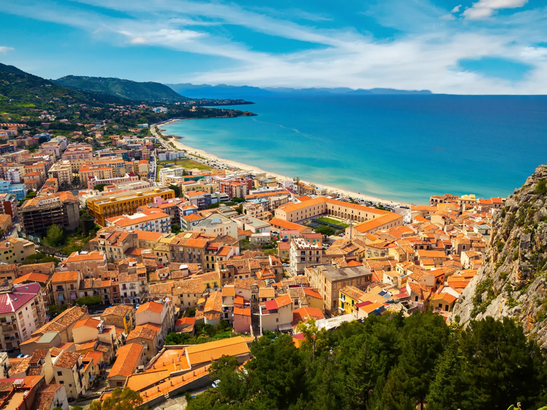 Shutterstock 242226136