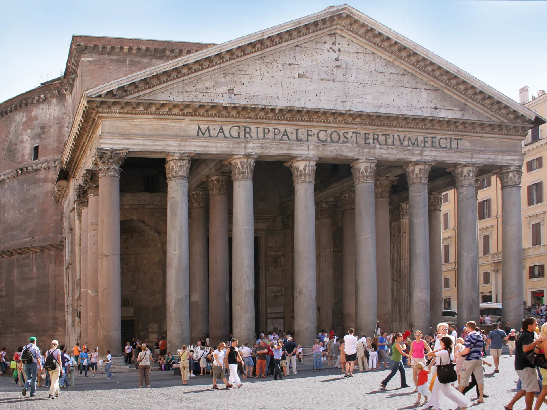 Det 2000 år gamle Pantheon er et must på en reise til Roma