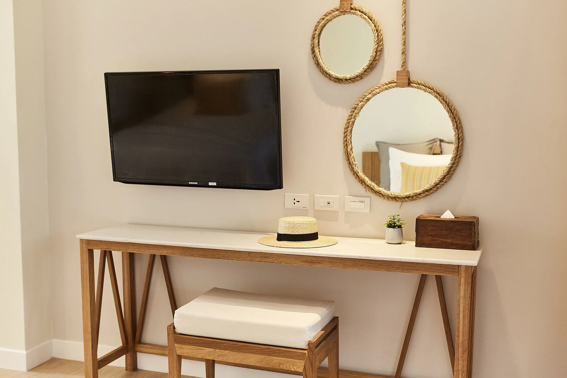 Bandarasamui Accommodation Deluxeroom05