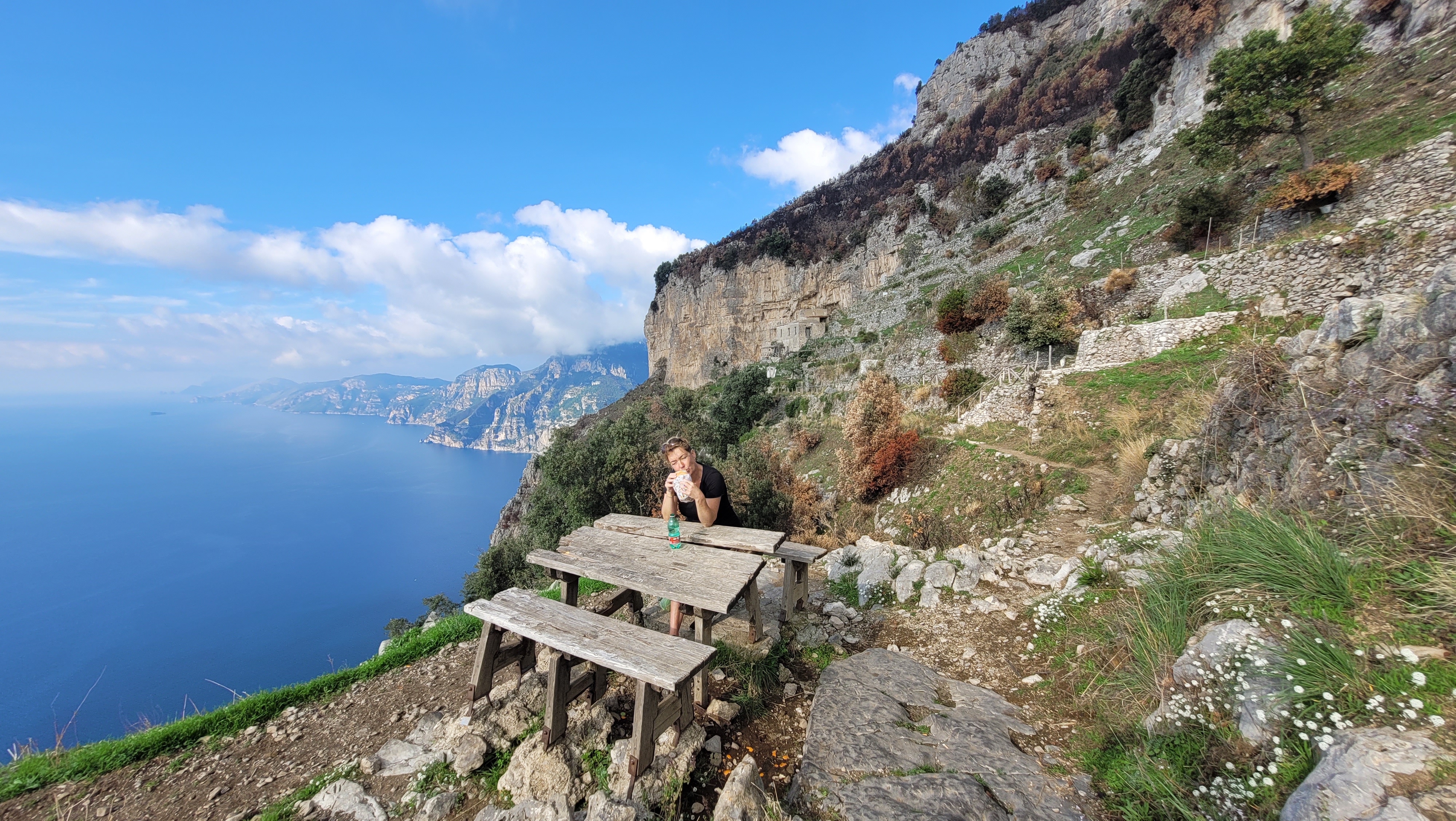 Dorte fra CPT gjør et lunsjstopp på Gudernes Sti