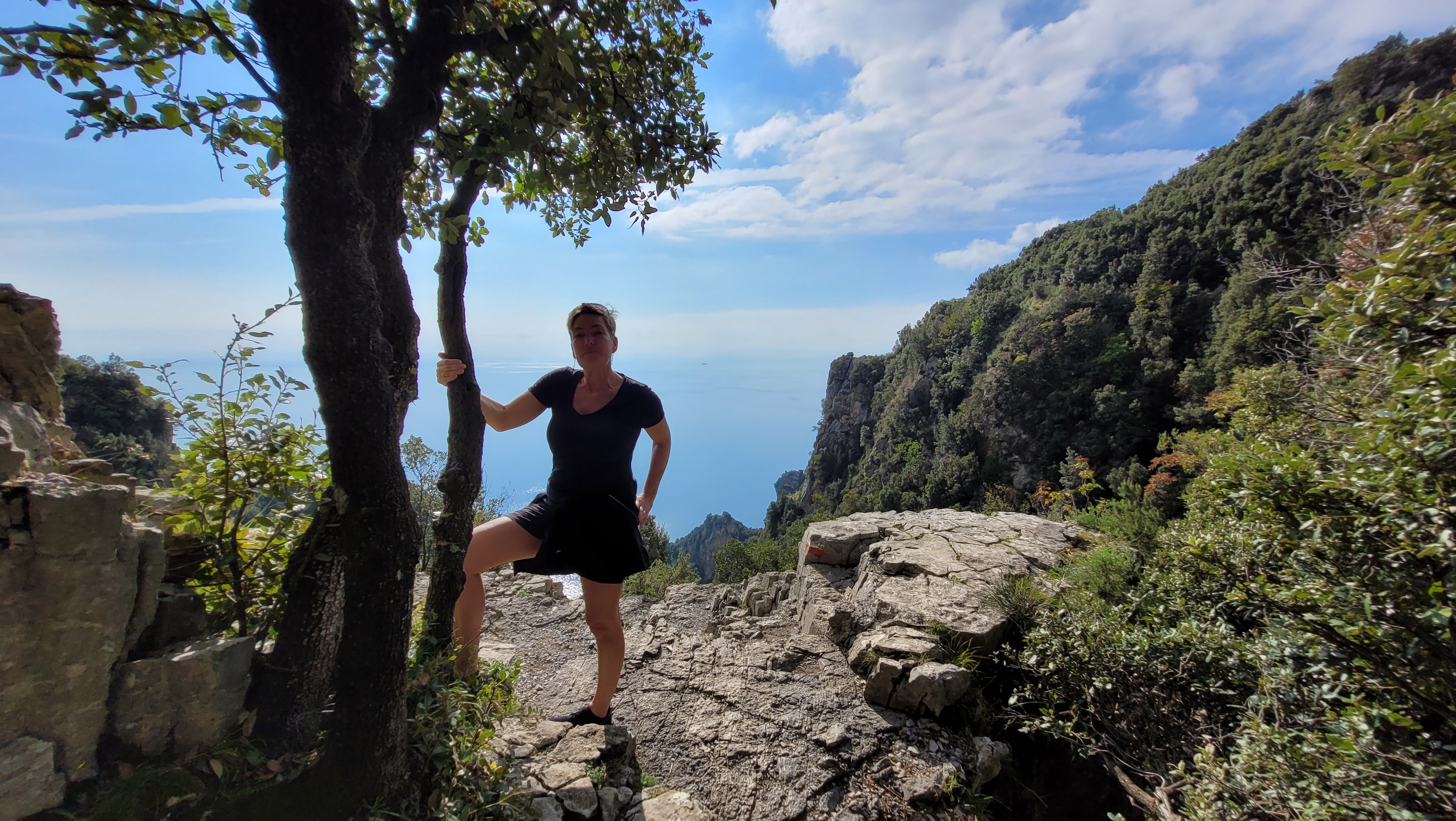 Dorte fra CPT er på fottur på The Path of the Gods