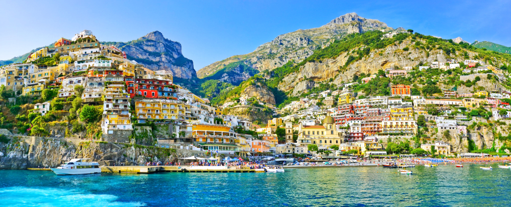 Ta båten fra Minori til Positano og se Amalfikysten fra innsjøen