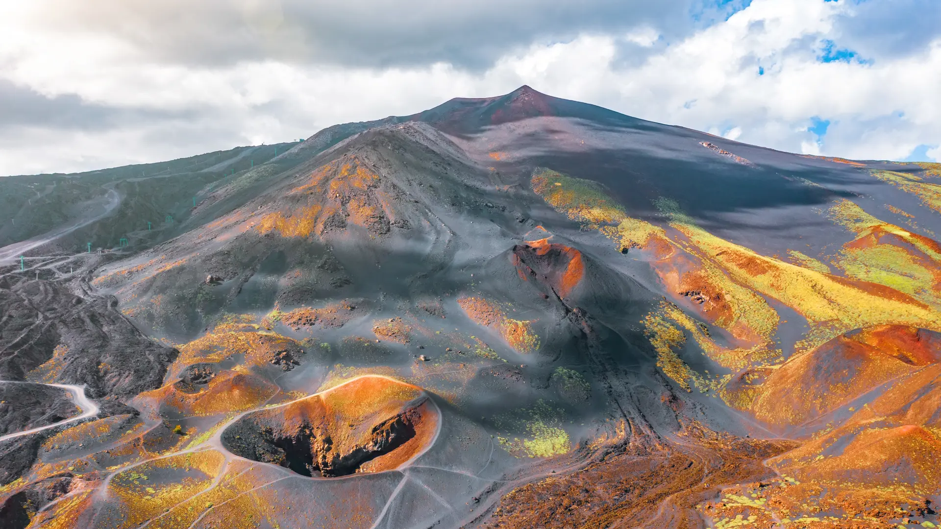 En guidet fottur på Etna er en unik naturopplevelse