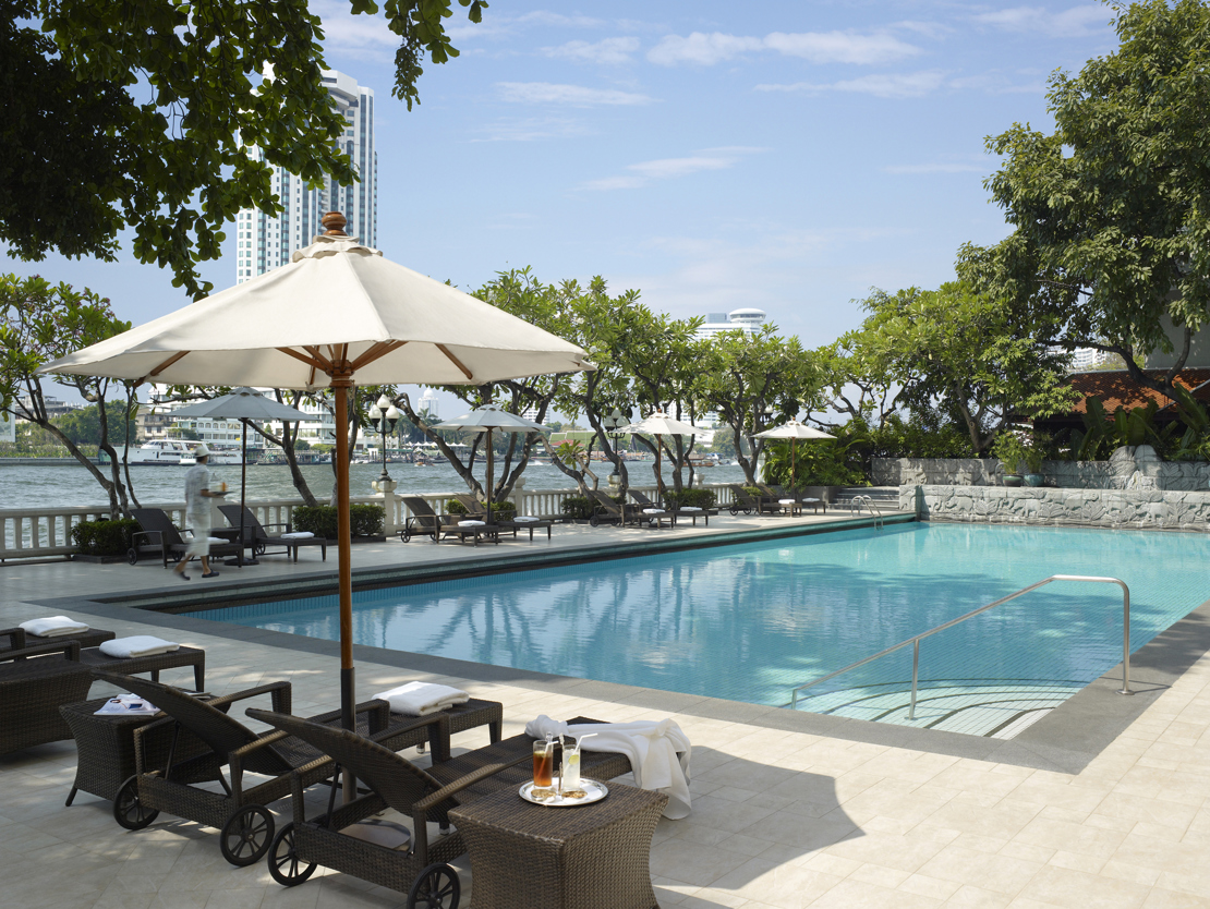 Swimming Pool Krungthep Wing
