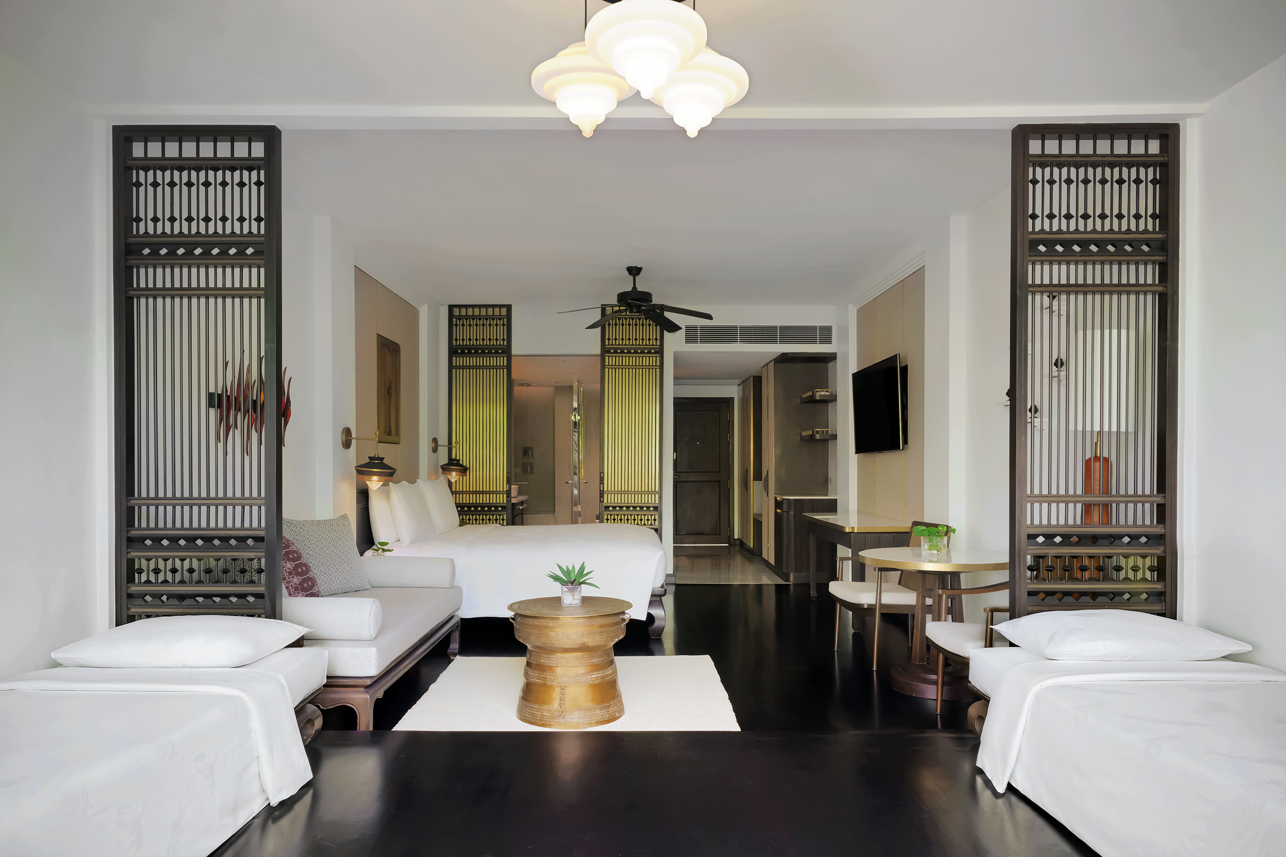 02. Family Pool Access Studio