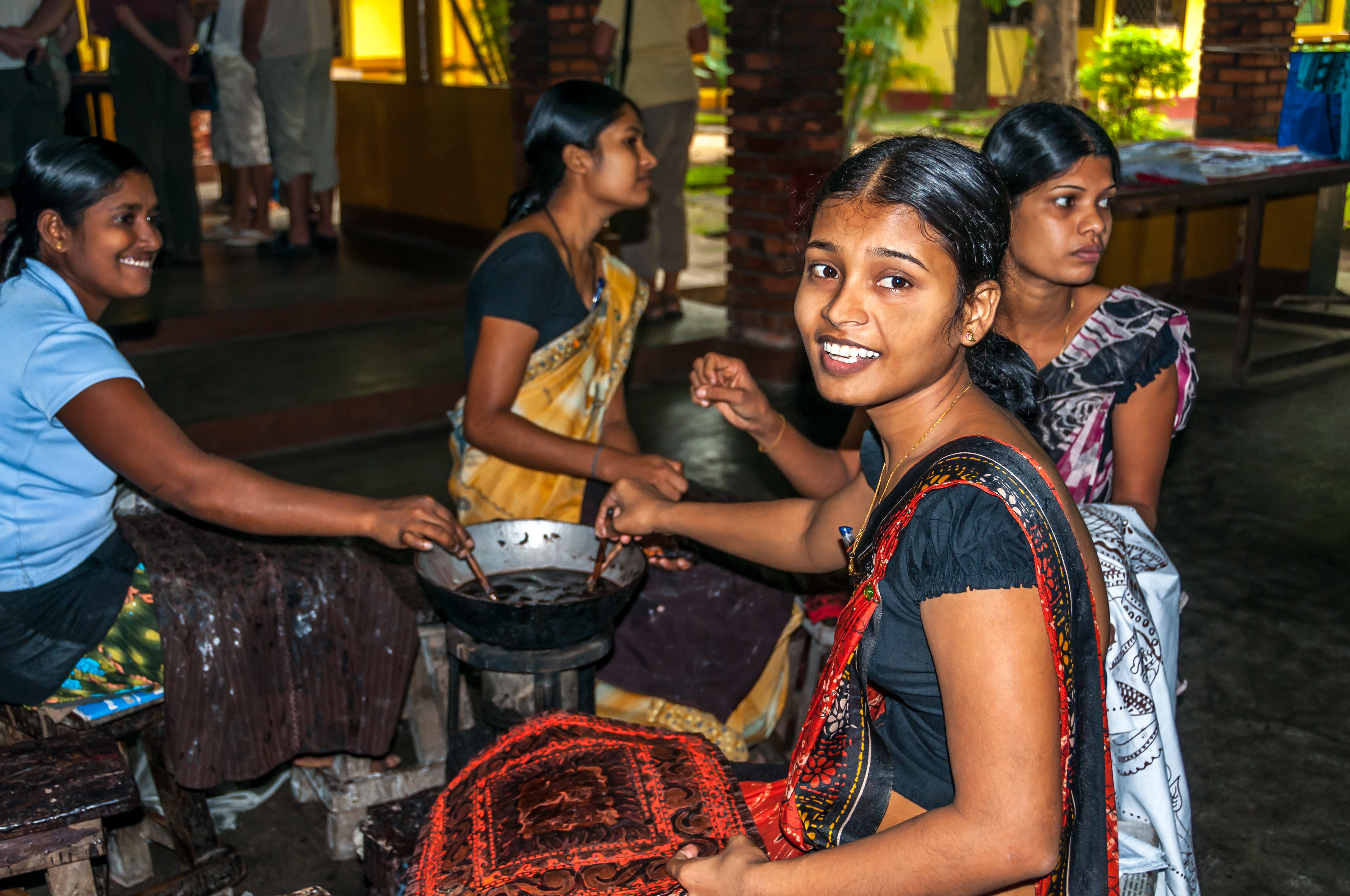 shutterstock_165923927 Young girls in Dambulla make batik.jpg