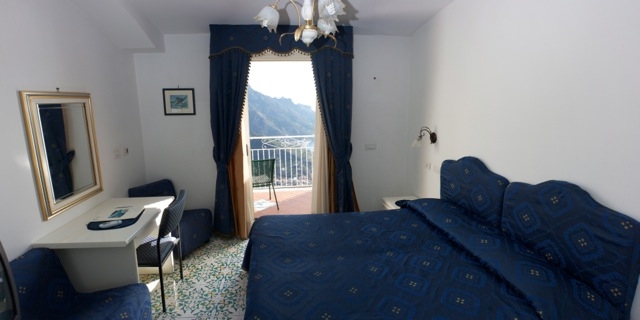 Rommene er ryddige og hotellet er koselig