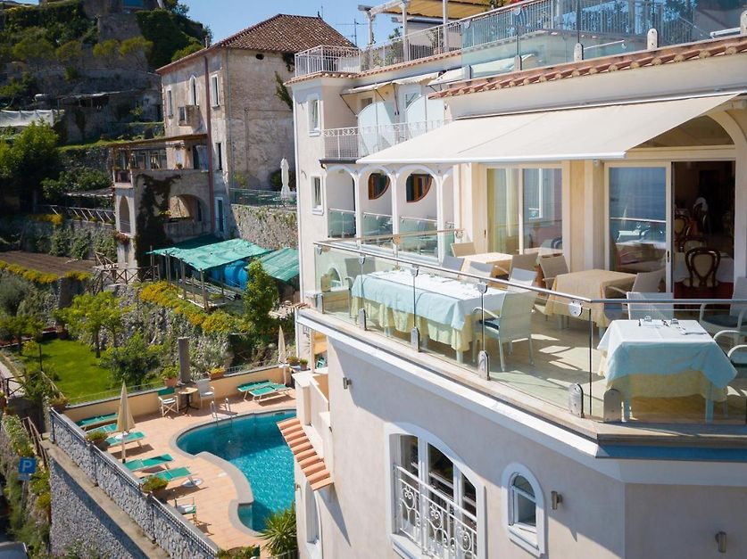 Hotel Bonadies i Ravello ligger i en skråning med en fantastisk utsikt