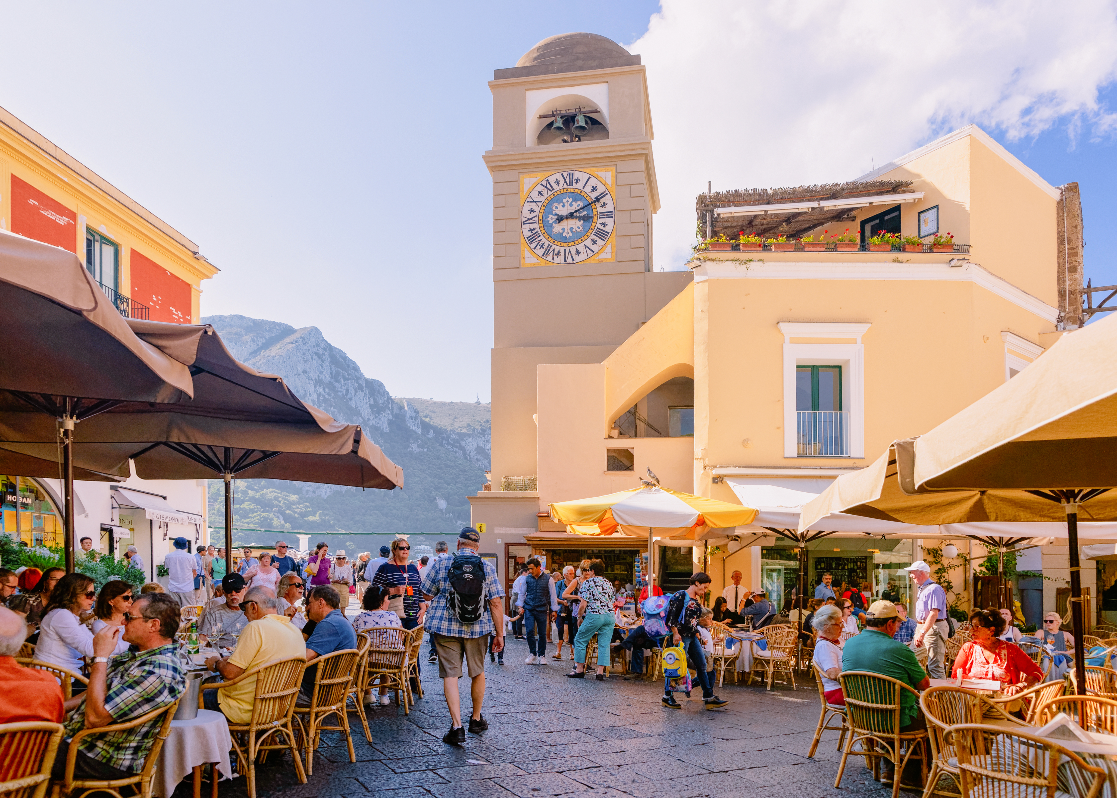 Shutterstock 1336975427 Torveplads I Capri BY Piazza Umberto