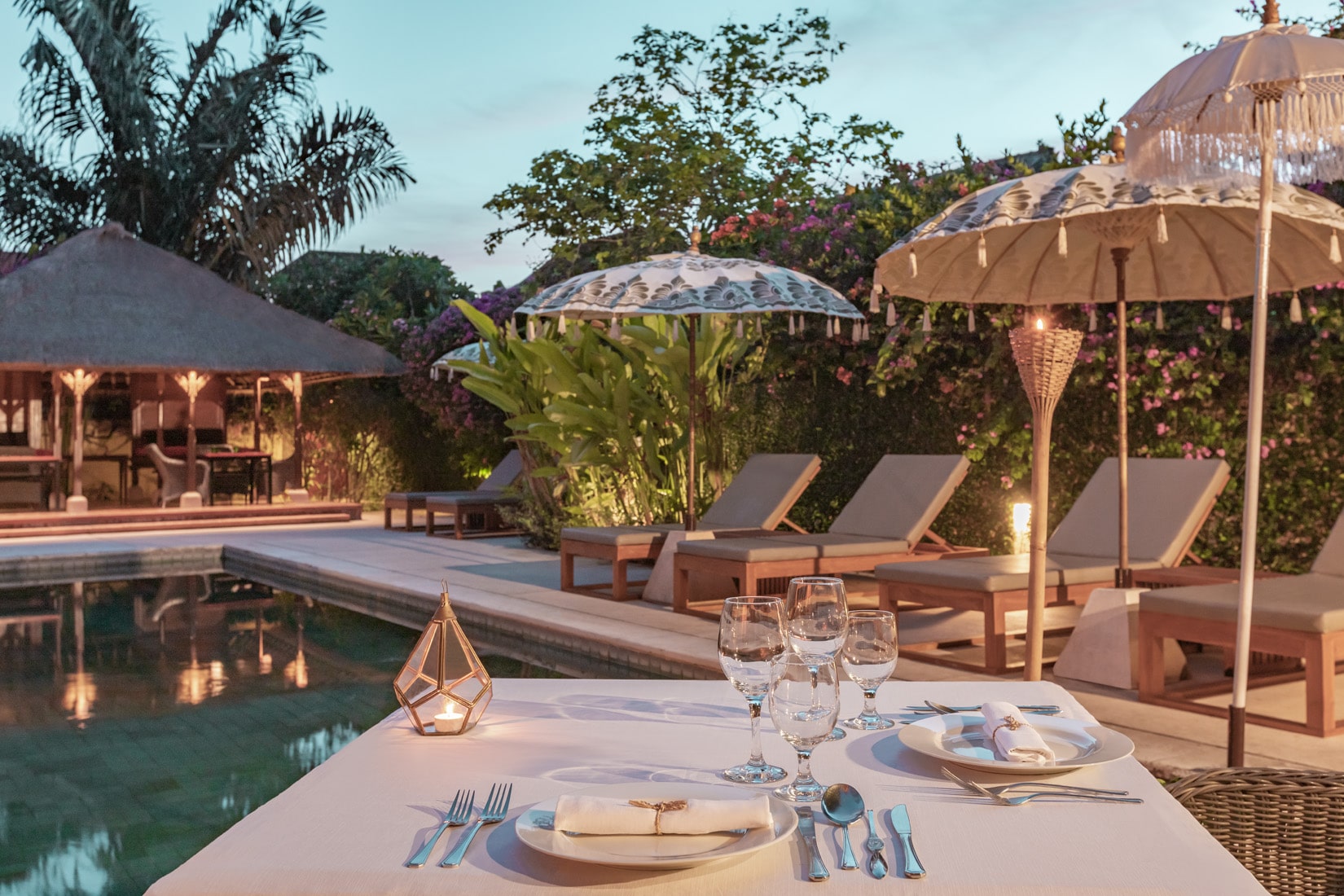 Bali Jahe Night Table Set Up