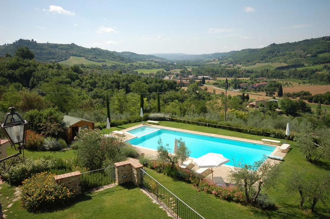 Ditt hotell i Toscana har det vakreste bassenget med utsikt.