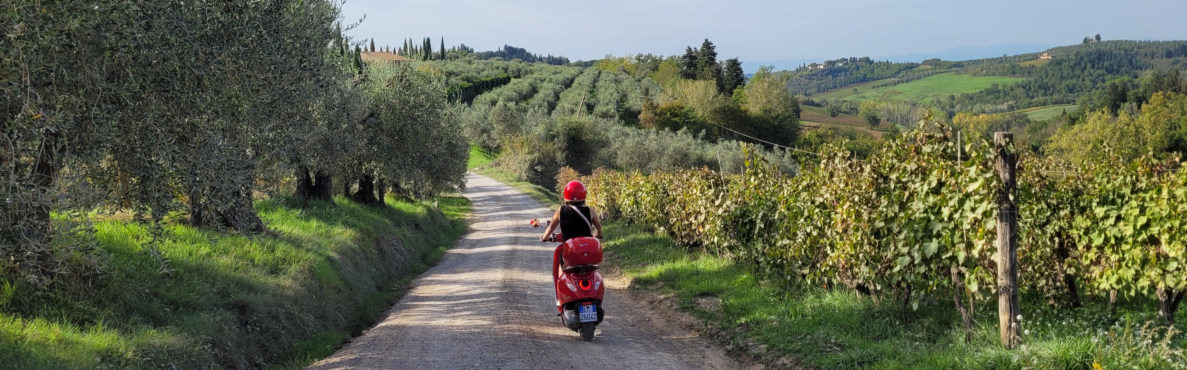 Med Vespa I Toscan Hero 3