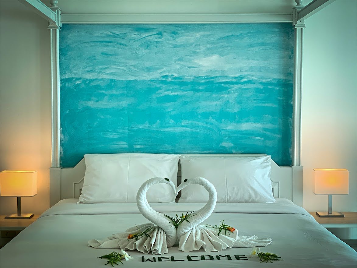 Royal Suite Beach Front (3)