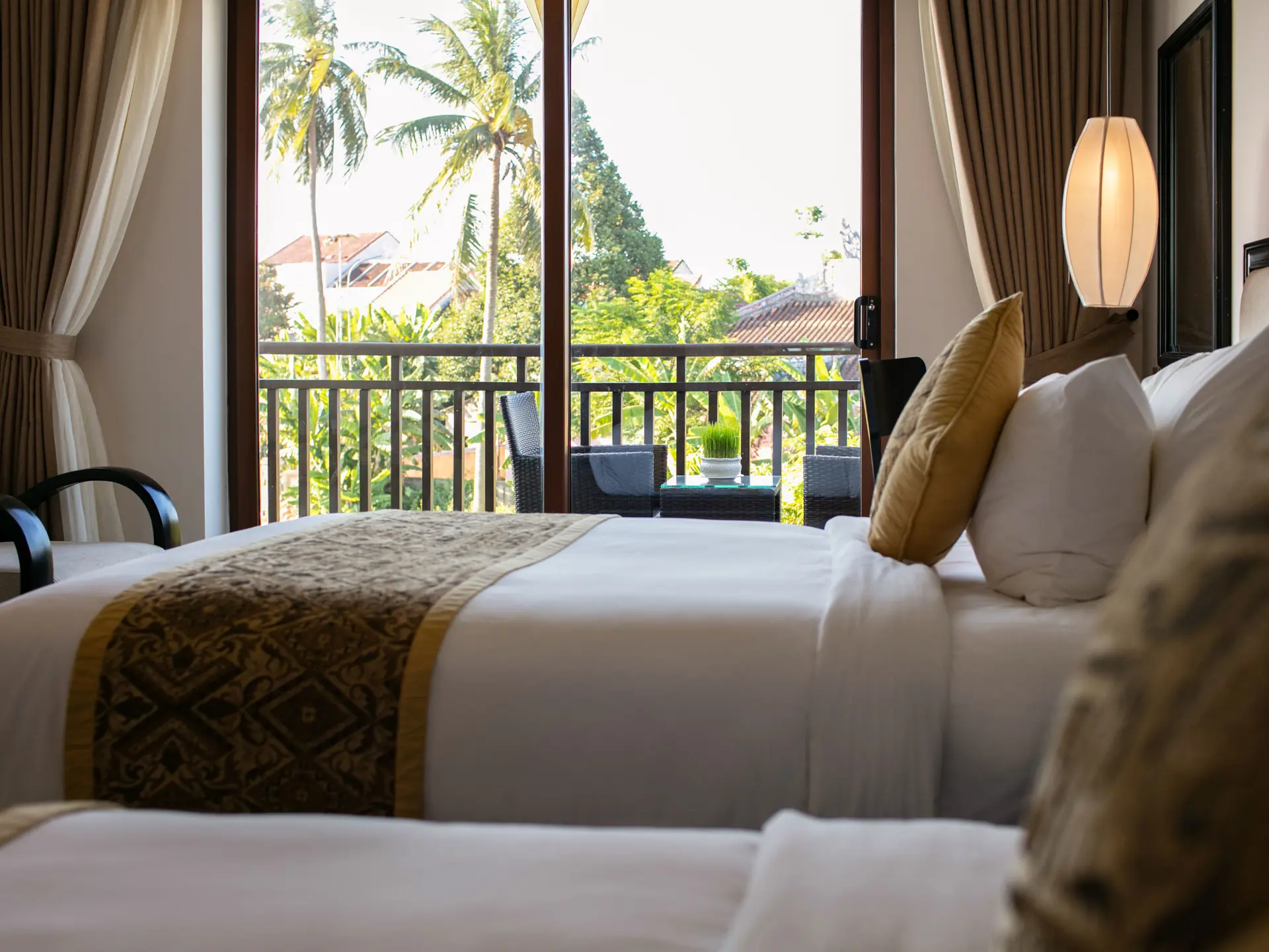 Premium Deluxe Balcony Silk Villa P 211 5