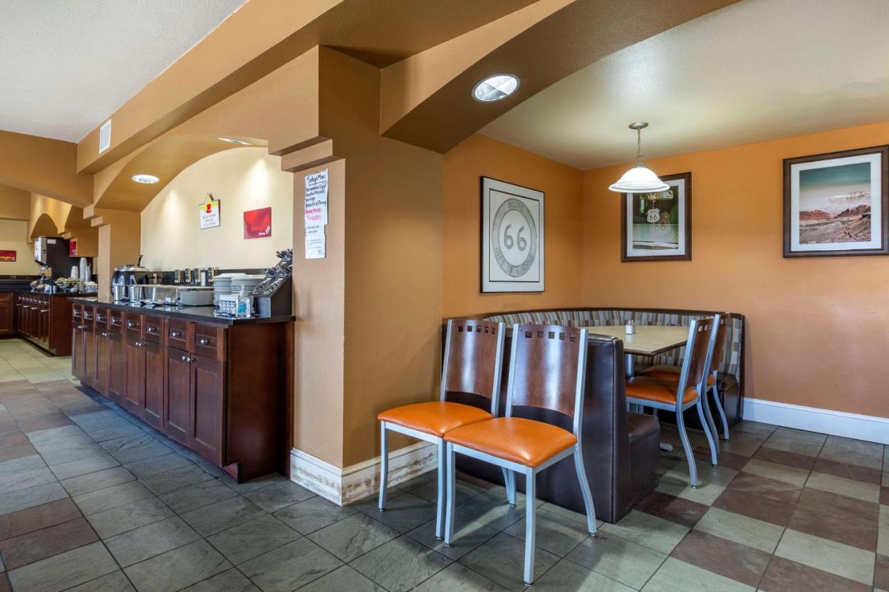 Best Western Plus King's Inn & Suites 4