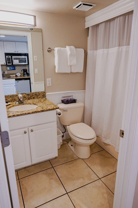 Barefoot Beach Club Poolside Studio 1