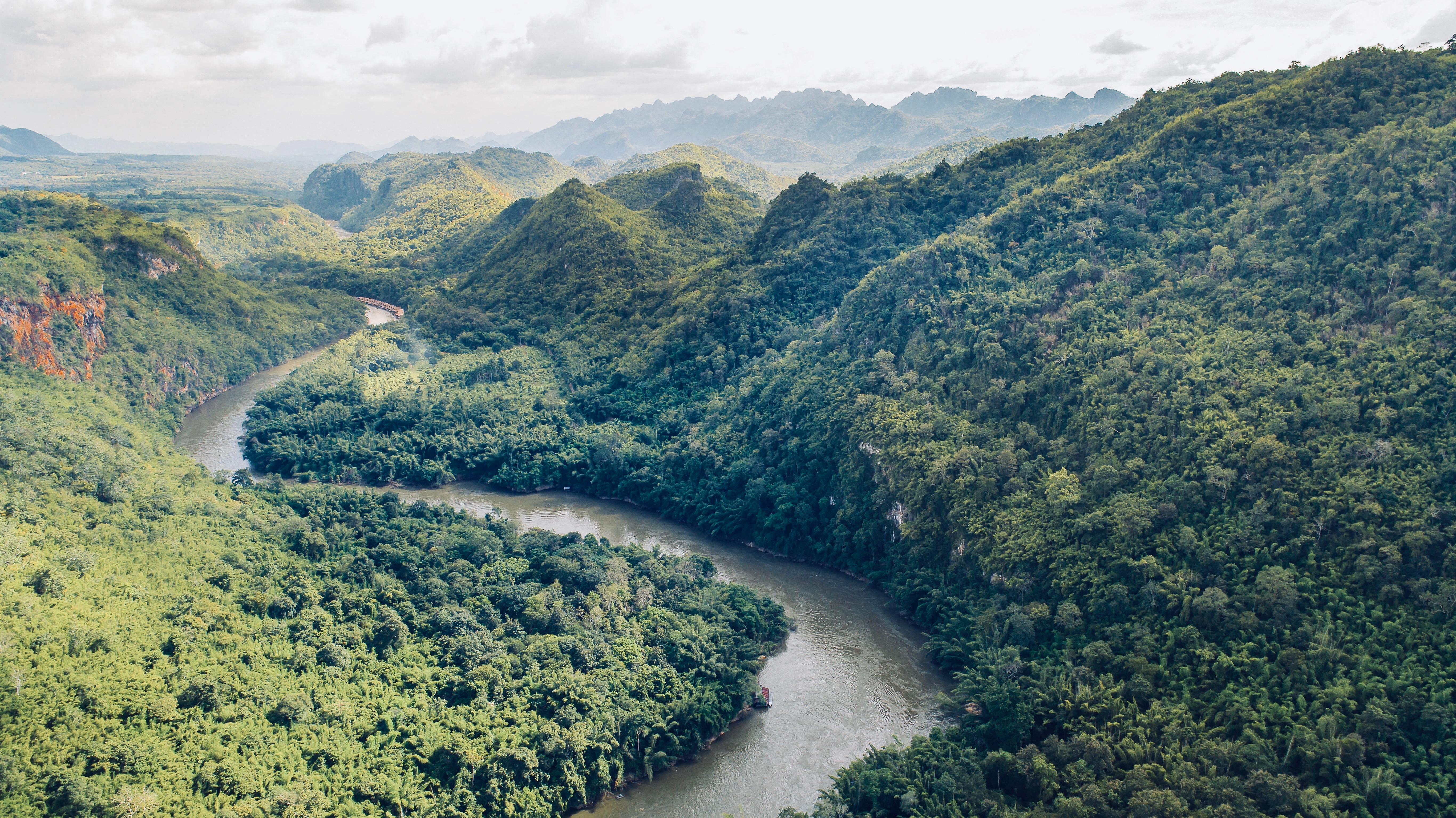 7Floathouse Kanchanaburi Hotel