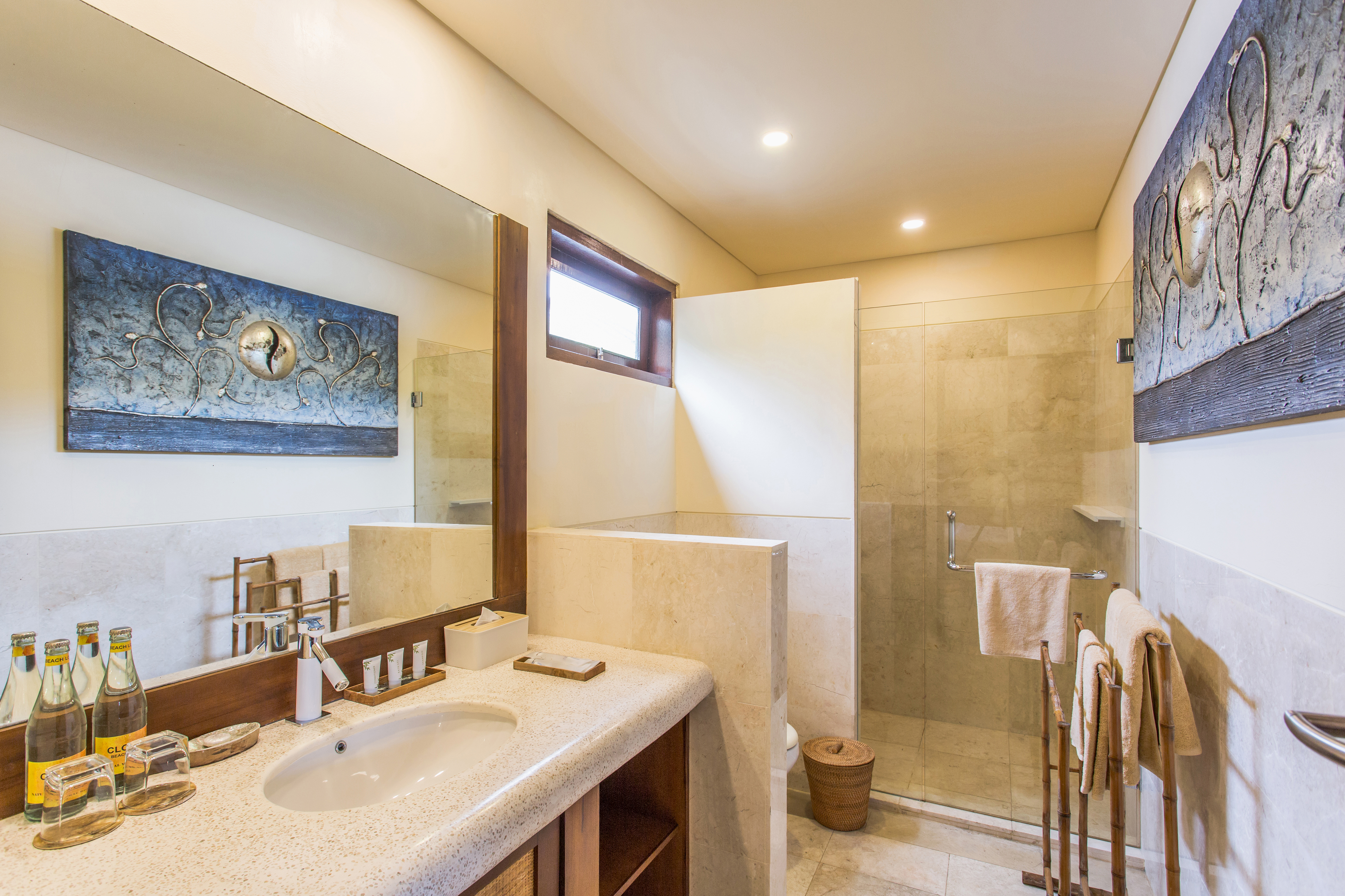 Junior Suite Room Bathroom