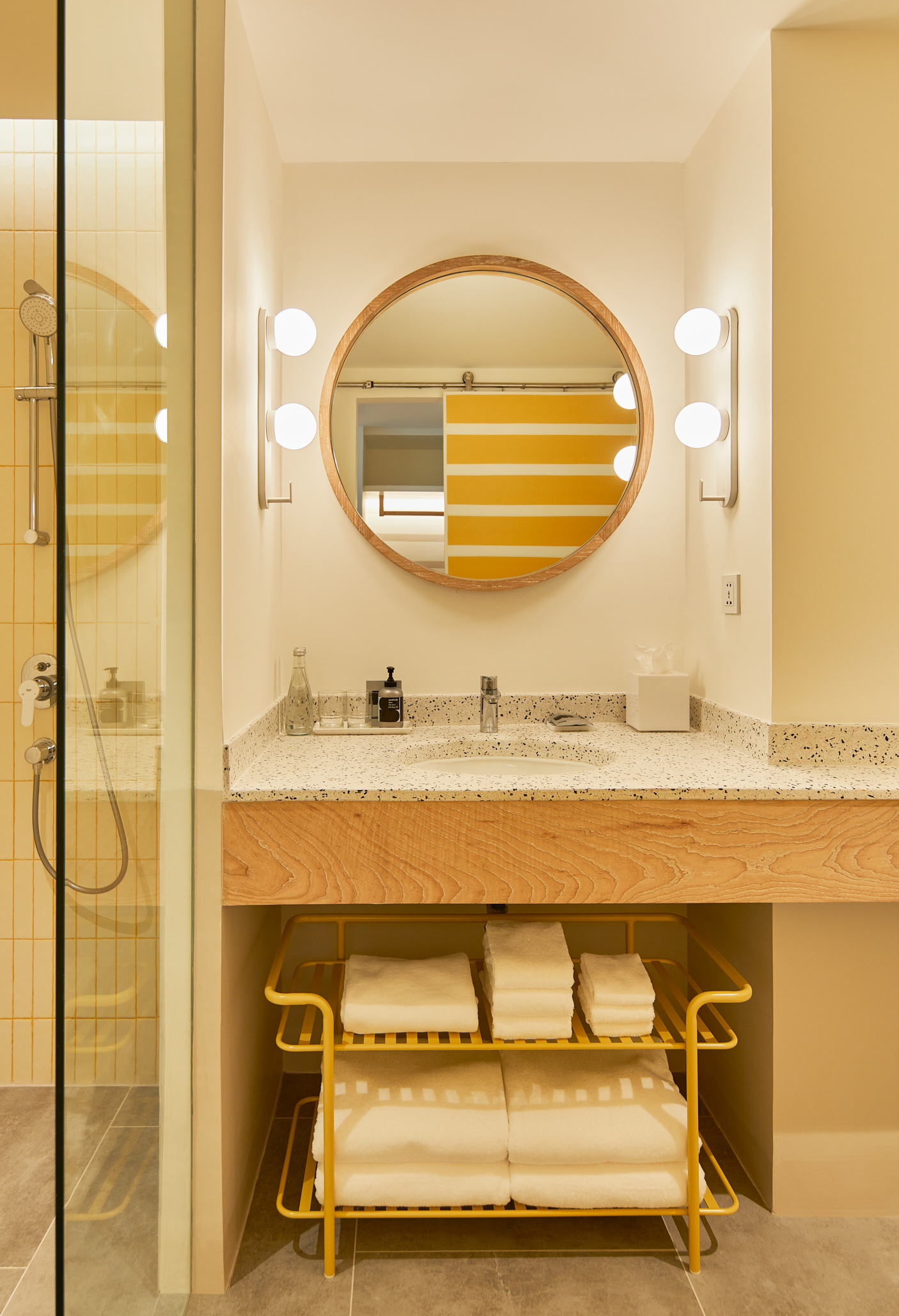 Superior King 4 Bathroom