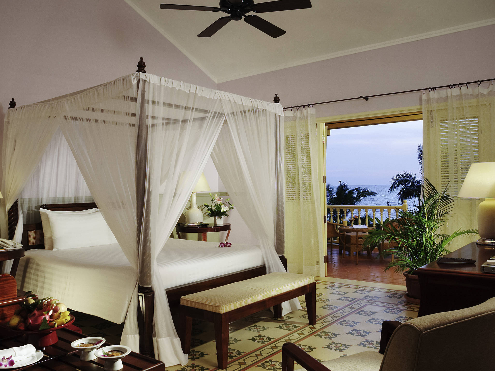 6479 Rotwa 04 P 2048X1536