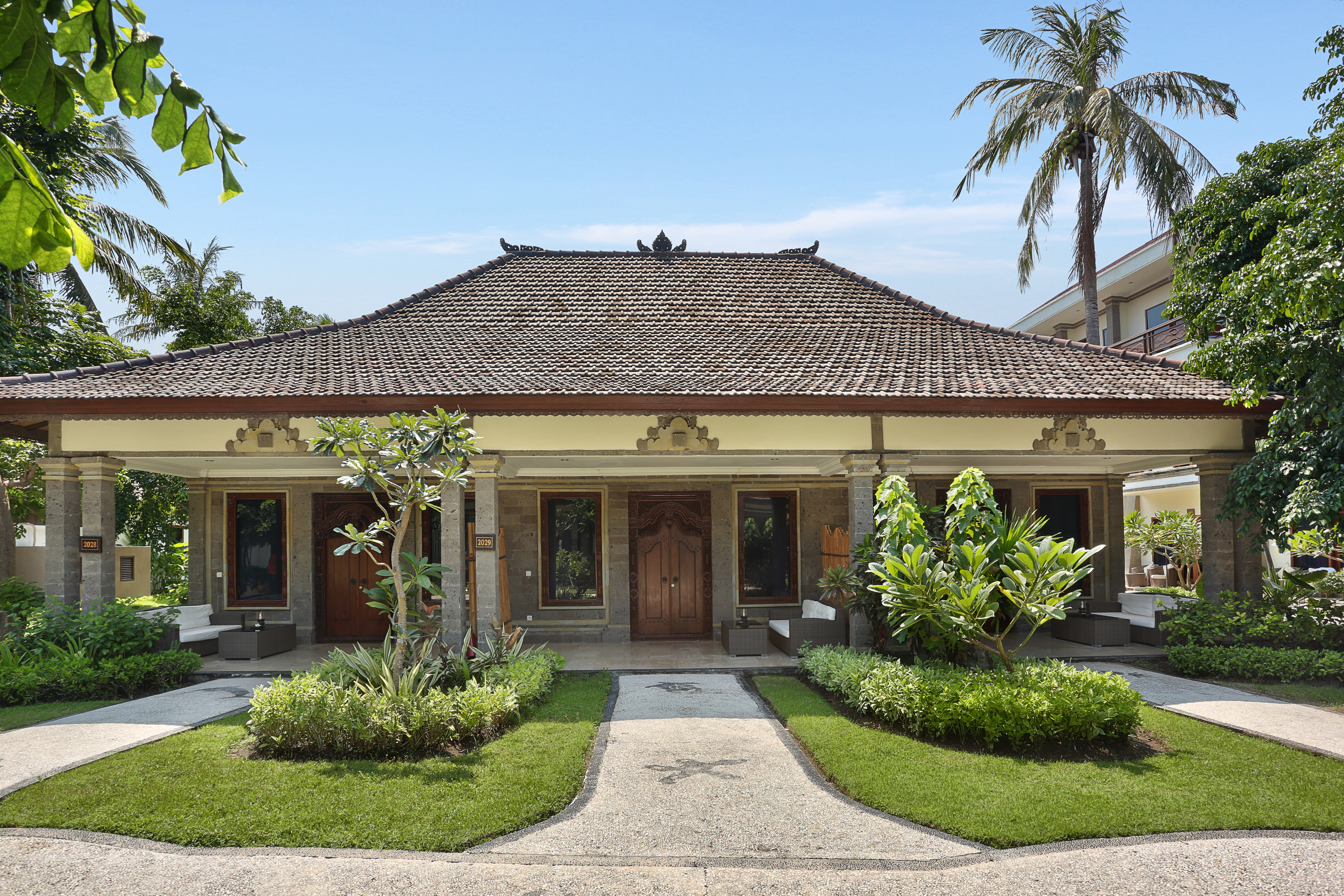 Island Bungalow Terrace1
