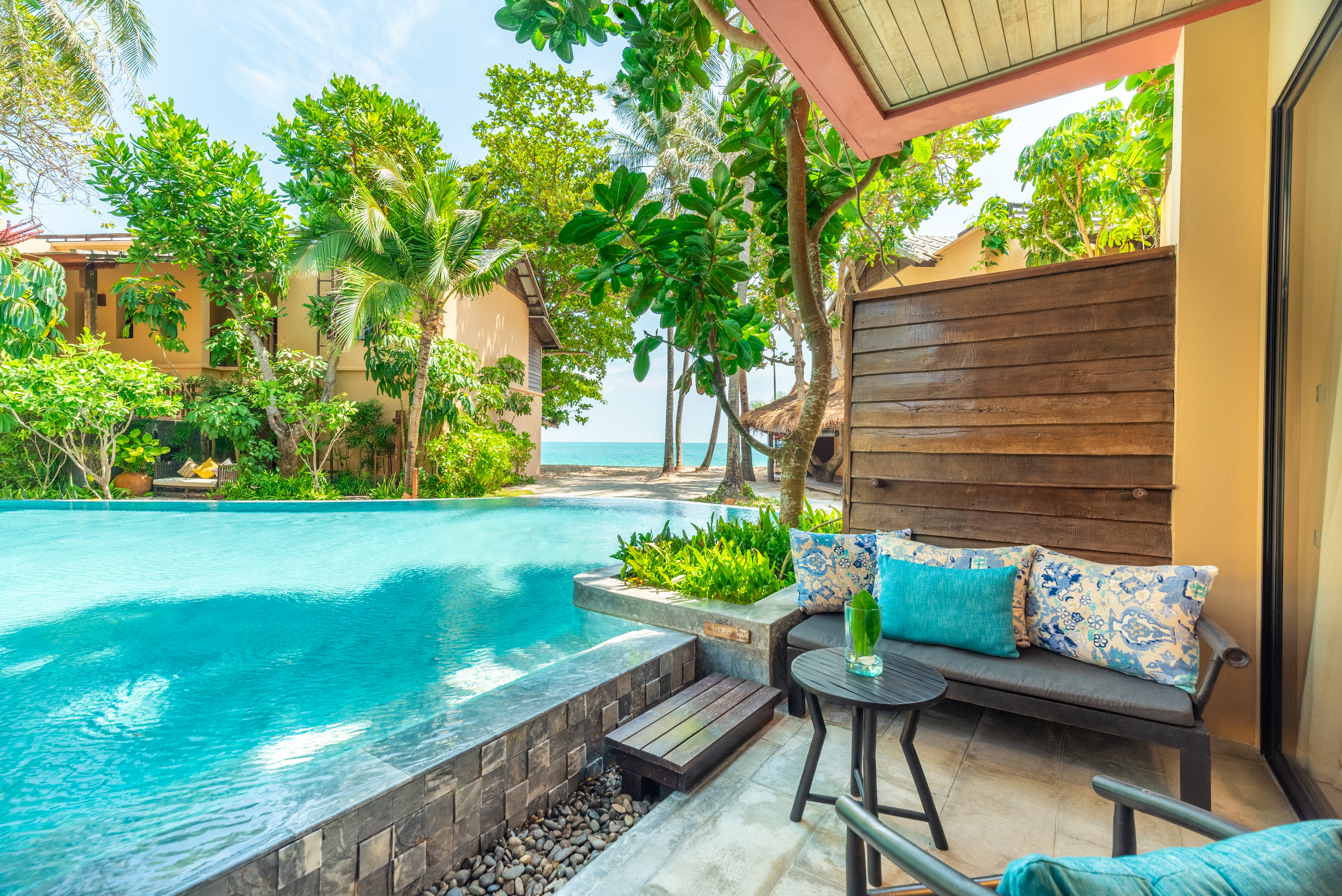 Buri Rasa Village Phangan Deluxe Pool Access 1