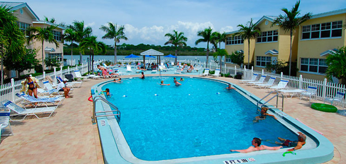 barefoot-beach-resort-7.jpg